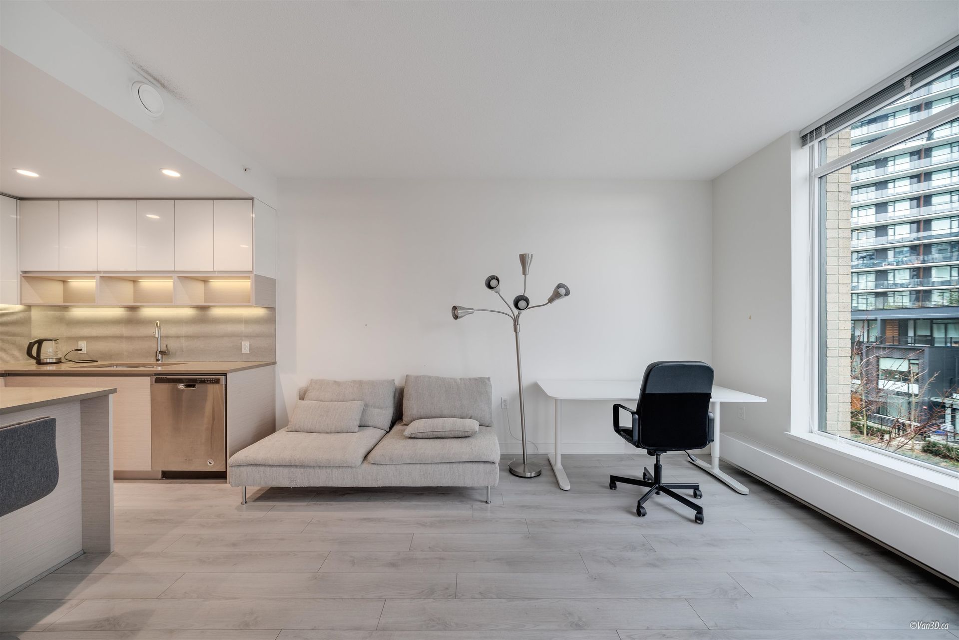 313 - 8850 University Crescent3