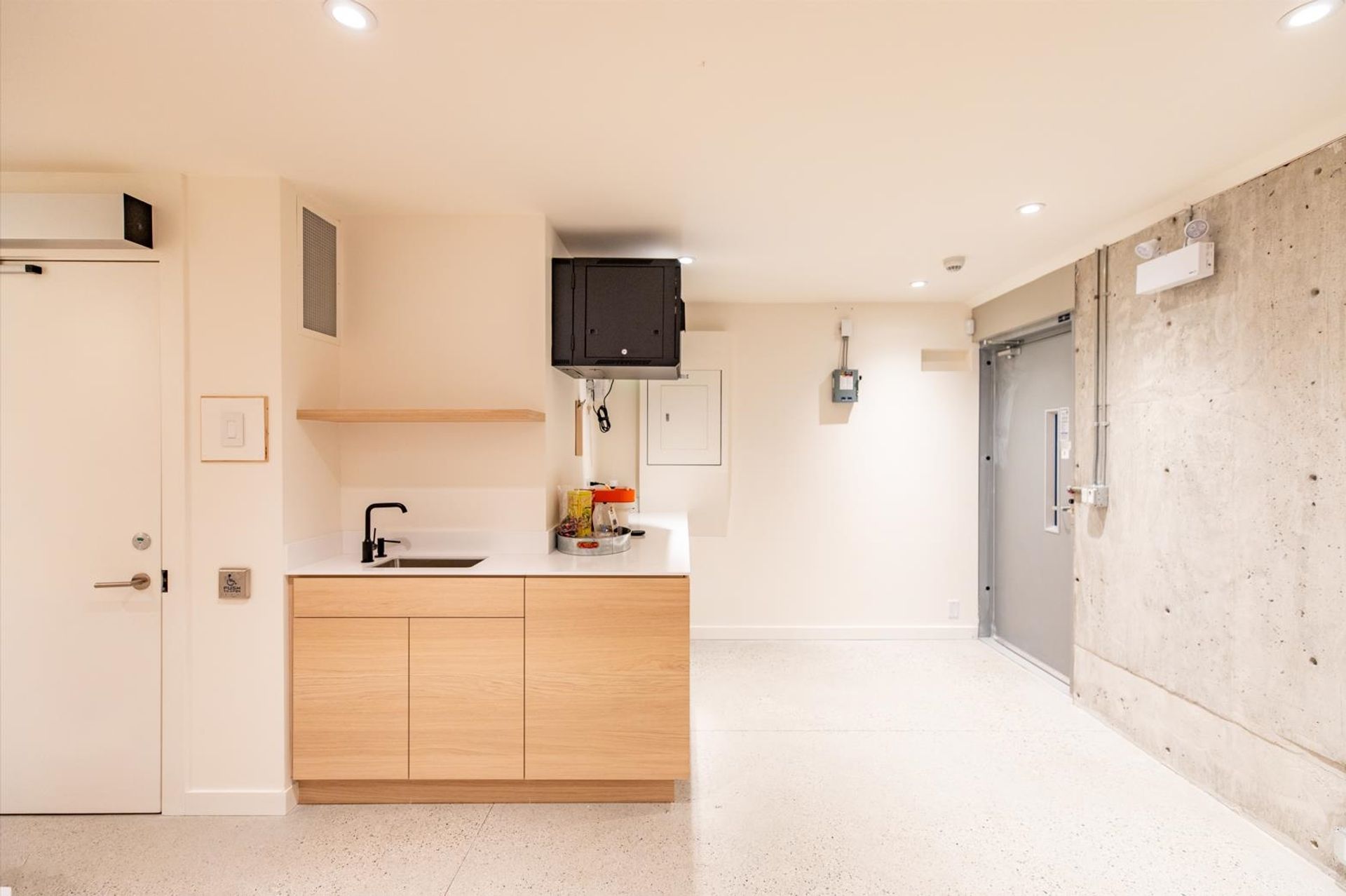 Photo 5 at 2314 Ontario Street, Mount Pleasant VE, Vancouver East Photo 5 at 2314 Ontario Street, Mount Pleasant VE, Vancouver East