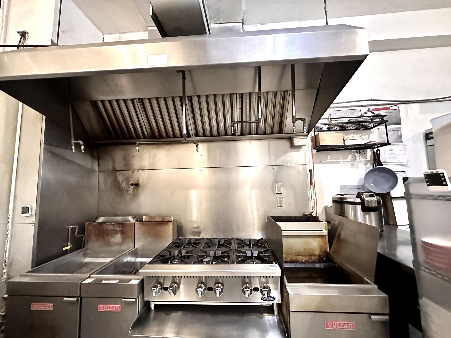 Photo 10 at 1835 W 4th Avenue, Kitsilano, Vancouver West Photo 10 at 1835 W 4th Avenue, Kitsilano, Vancouver West