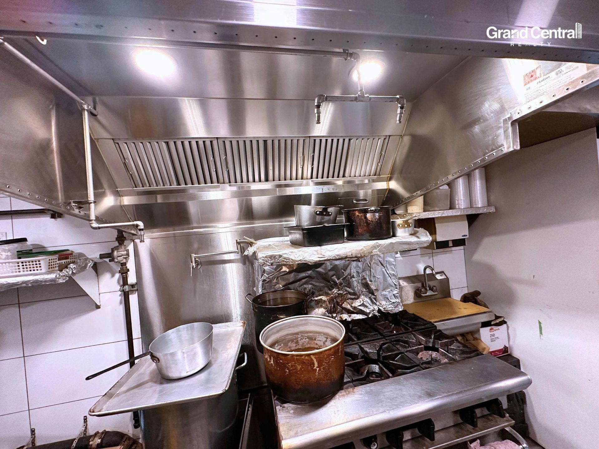 Photo 4 at 14 - 555 W Hastings Street, Downtown VW, Vancouver West Photo 4 at 14 - 555 W Hastings Street, Downtown VW, Vancouver West