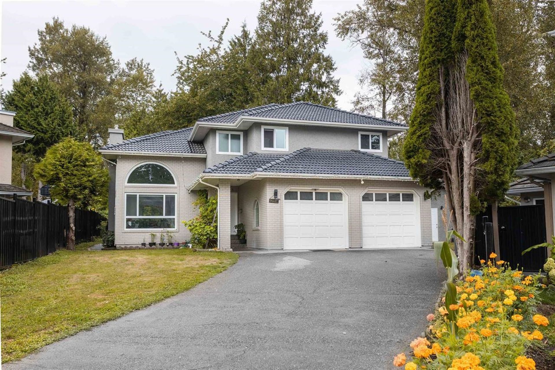 Photo of 9025 121 Street, Queen Mary Park Surrey, Surrey Photo of 9025 121 Street, Queen Mary Park Surrey, Surrey