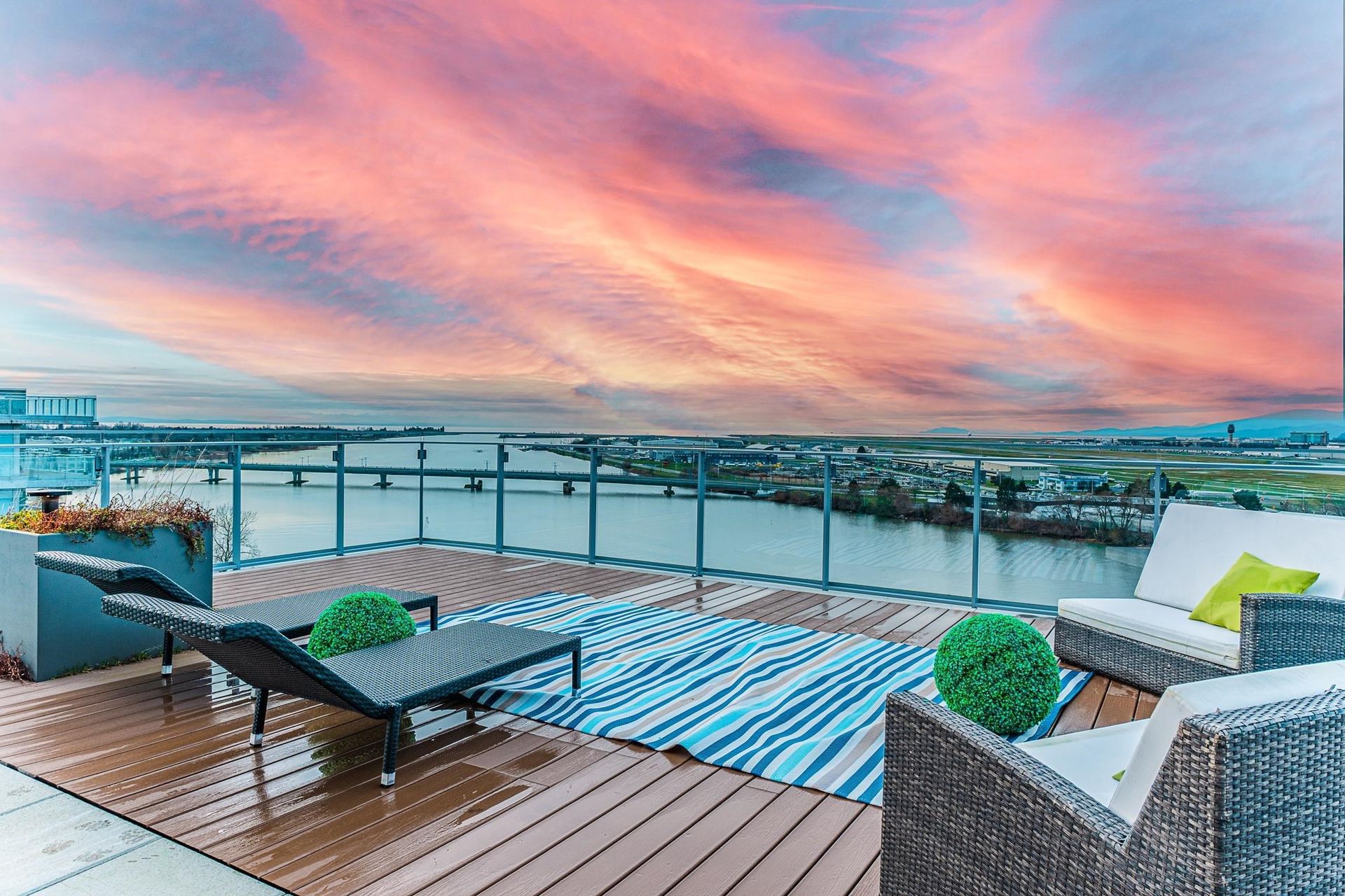 1201 - 6811 Pearson Way1