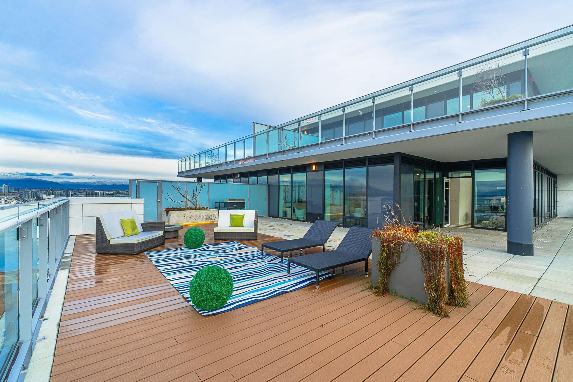 1201 - 6811 Pearson Way2