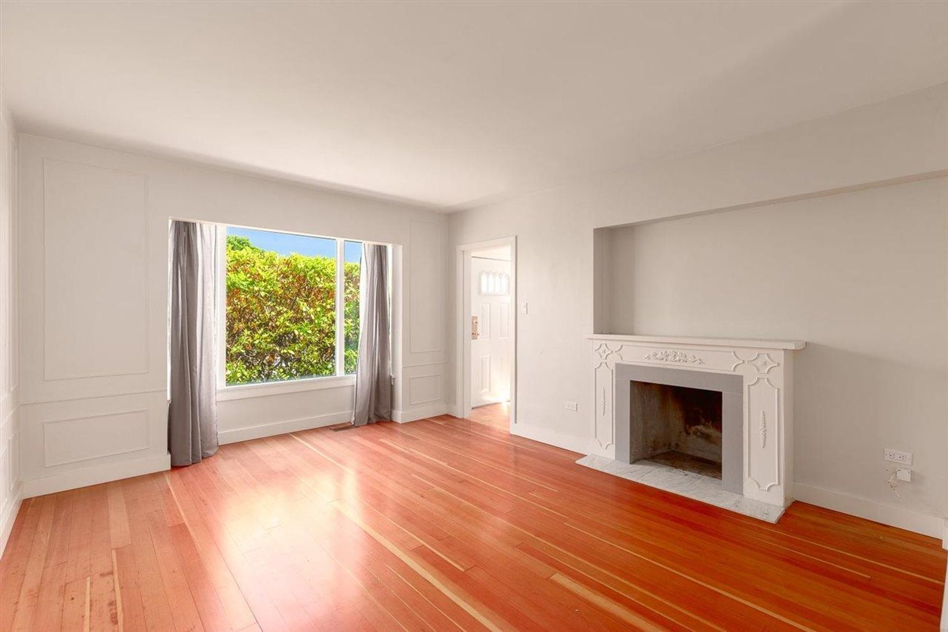1389-e-39th-avenue-knight-vancouver-east-03.jpg