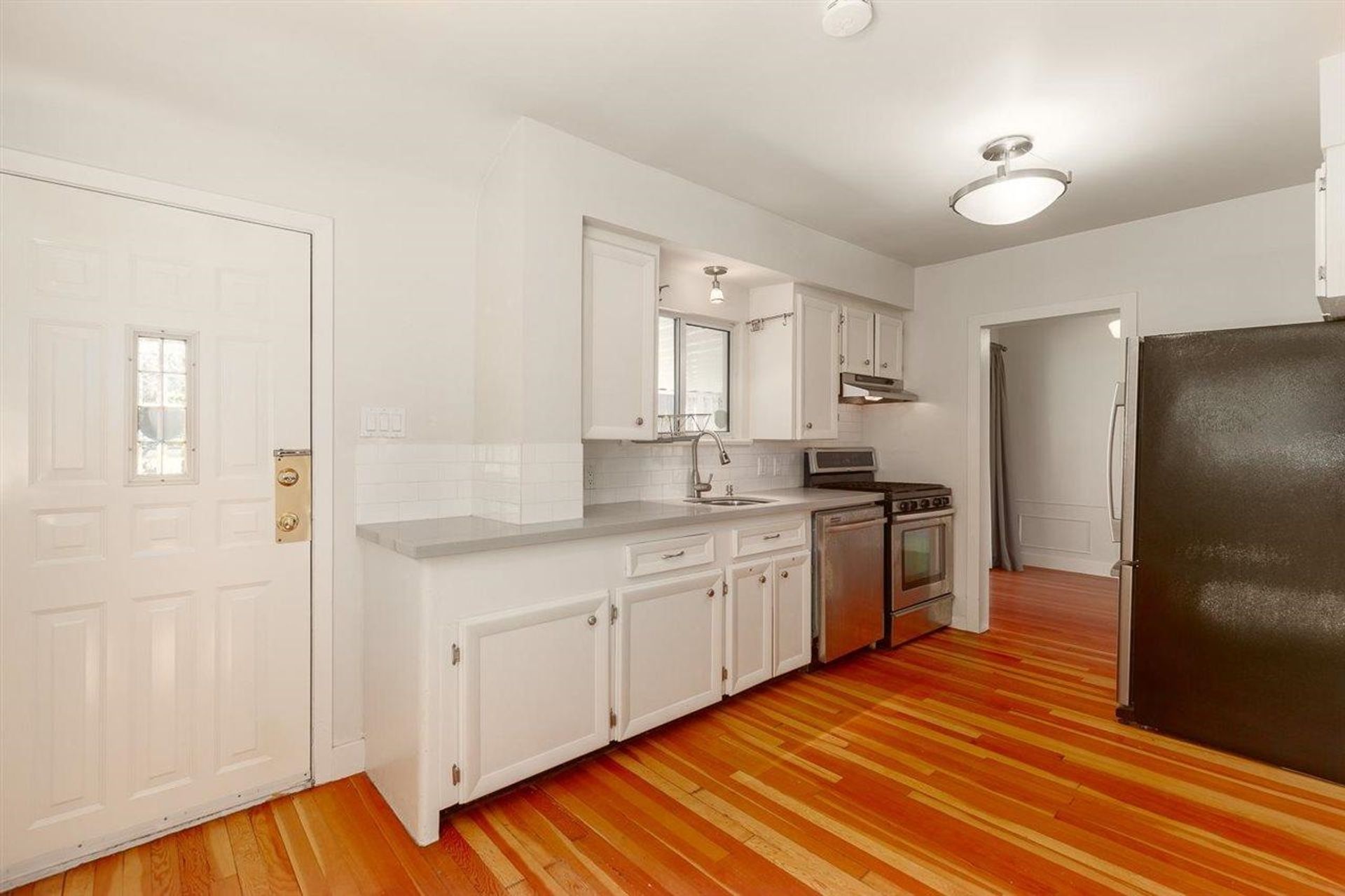 Photo 6 at 1389 E 39th Avenue, Knight, Vancouver East Photo 6 at 1389 E 39th Avenue, Knight, Vancouver East