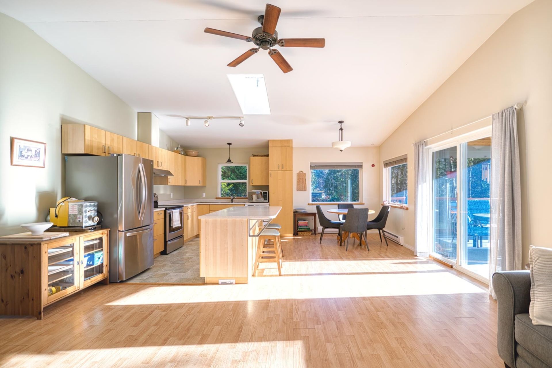 Photo 5 at 4559 Merrill Road, Pender Harbour Egmont, Sunshine Coast Photo 5 at 4559 Merrill Road, Pender Harbour Egmont, Sunshine Coast