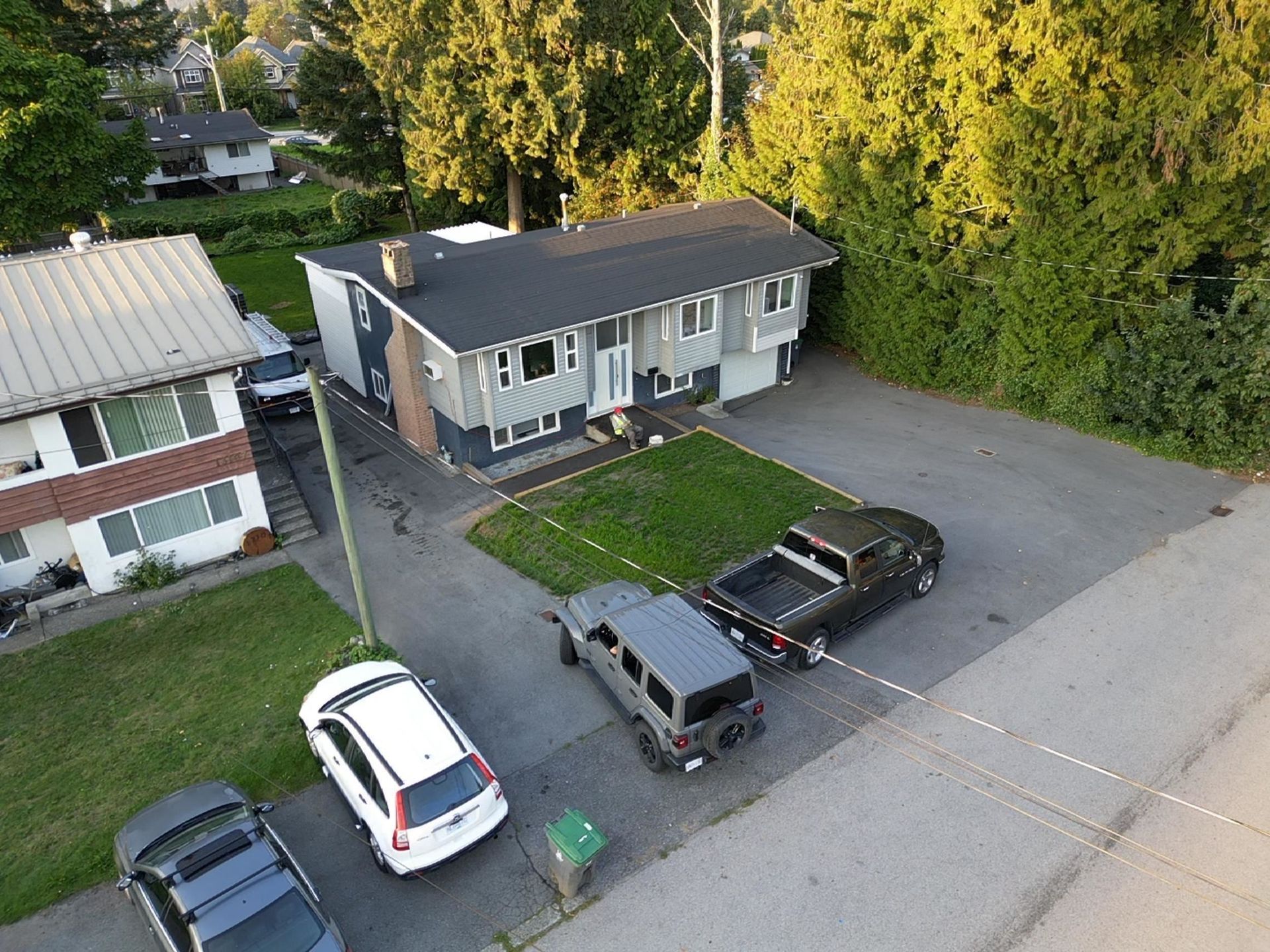 Photo 3 at 13115 107a Avenue, Whalley, North Surrey Photo 3 at 13115 107a Avenue, Whalley, North Surrey