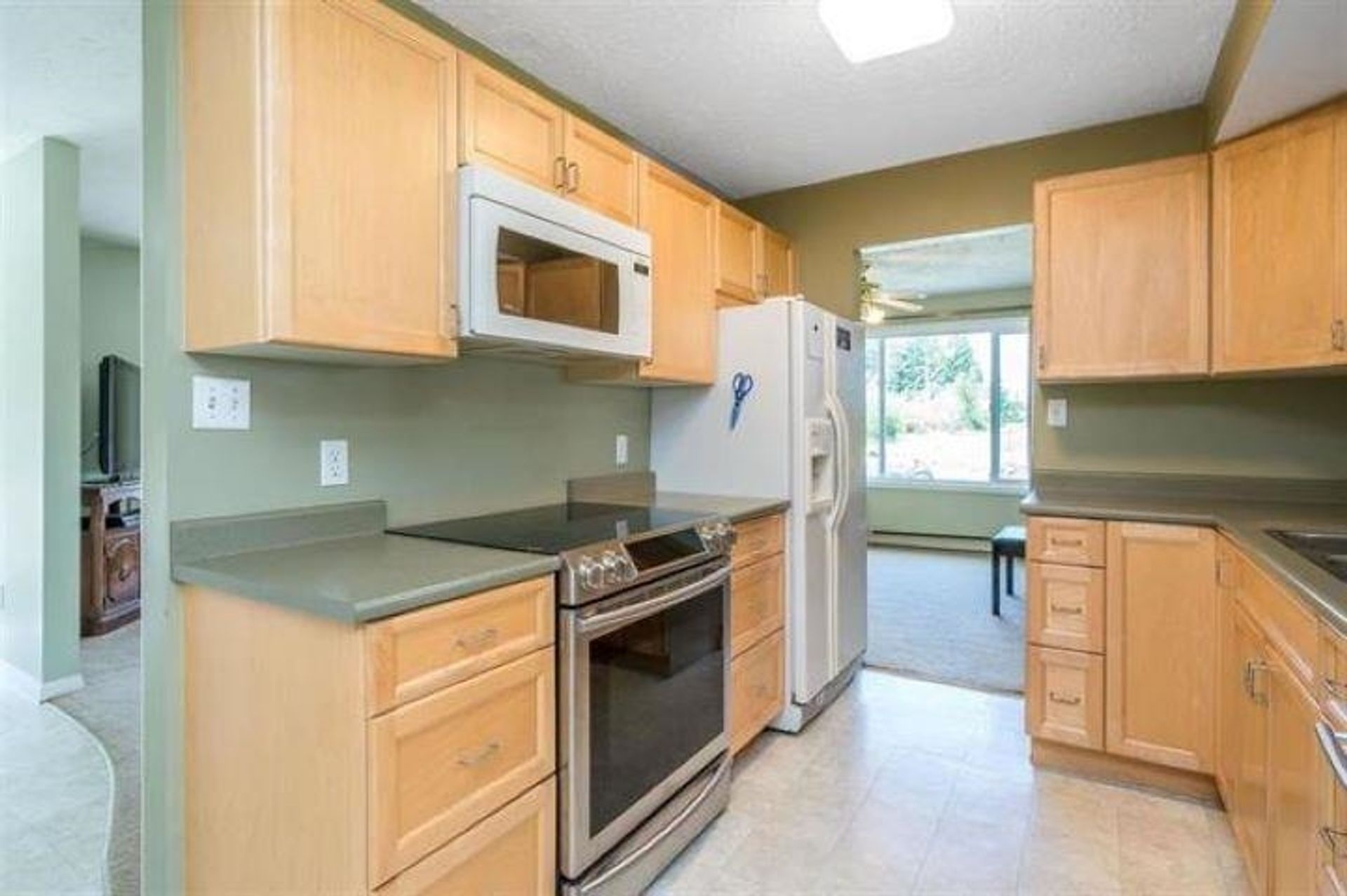 Photo 14 at 4102 Lefeuvre Road, Abbotsford West, Abbotsford Photo 14 at 4102 Lefeuvre Road, Abbotsford West, Abbotsford