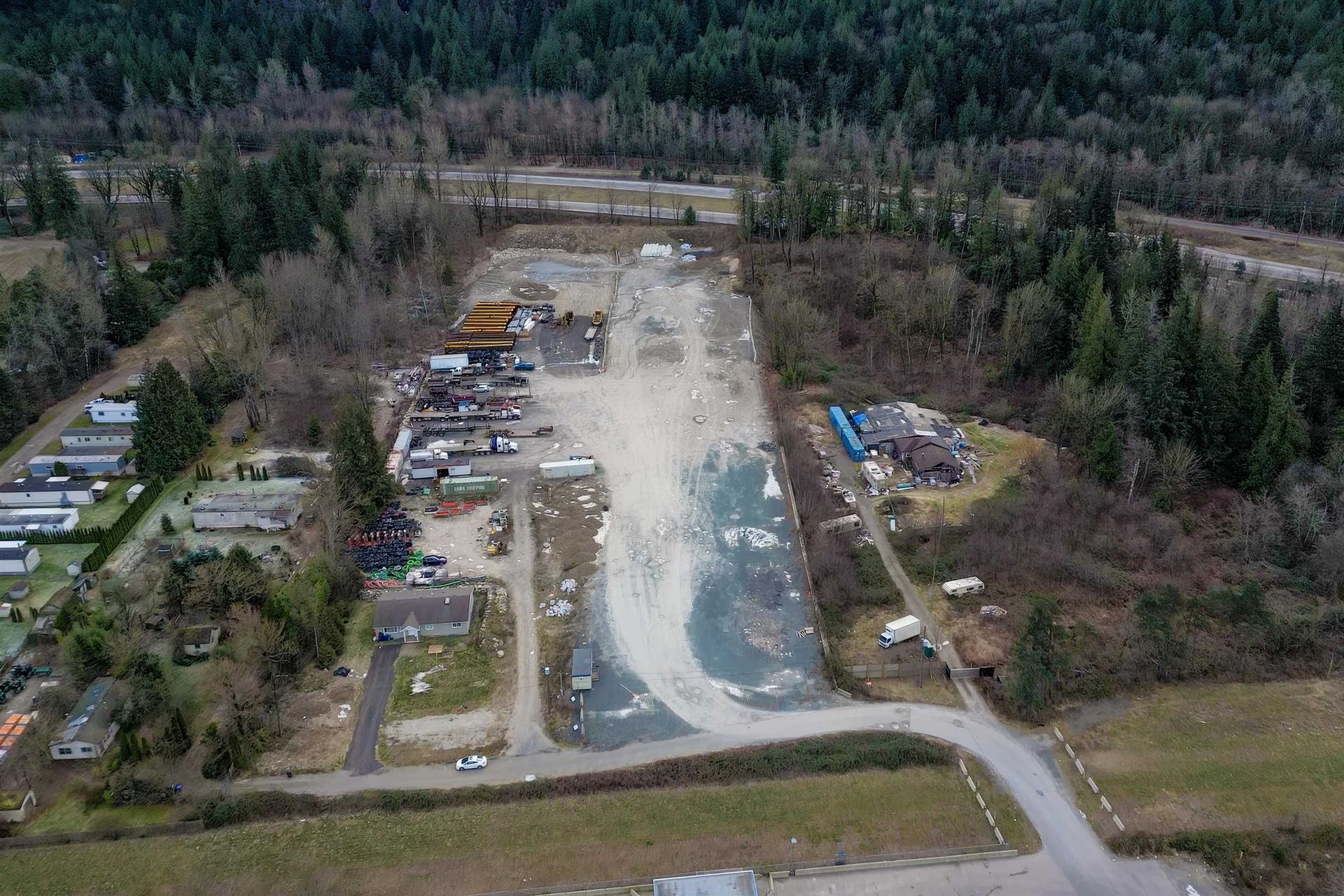 Photo 3 at 1 - 61934 Estell Road, Hope, Hope & Area Photo 3 at 1 - 61934 Estell Road, Hope, Hope & Area