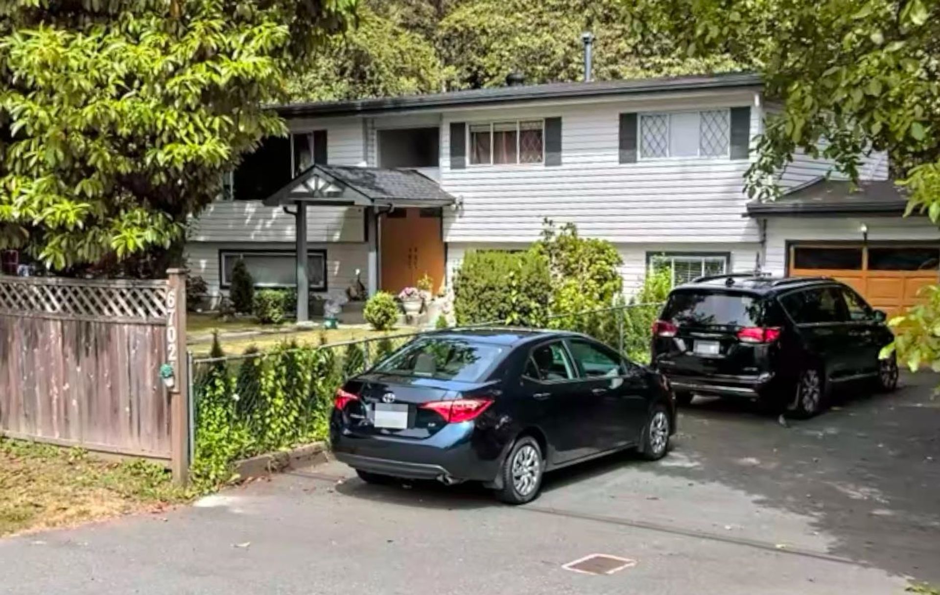 6702 138 Street, East Newton, Surrey photo 1 6702 138 Street, East Newton, Surrey photo 1