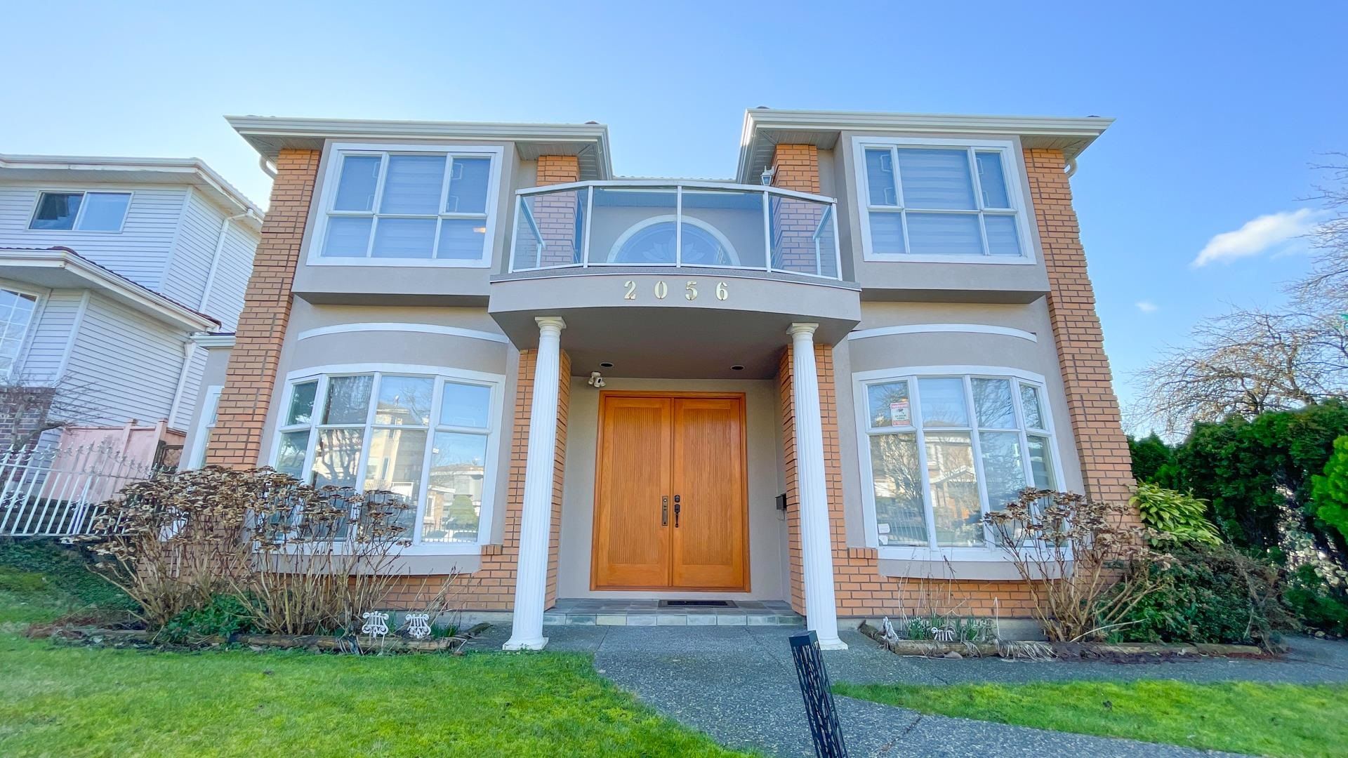 2056 Scarboro Avenue, Fraserview VE, Vancouver East photo number 2 2056 Scarboro Avenue, Fraserview VE, Vancouver East photo number 2