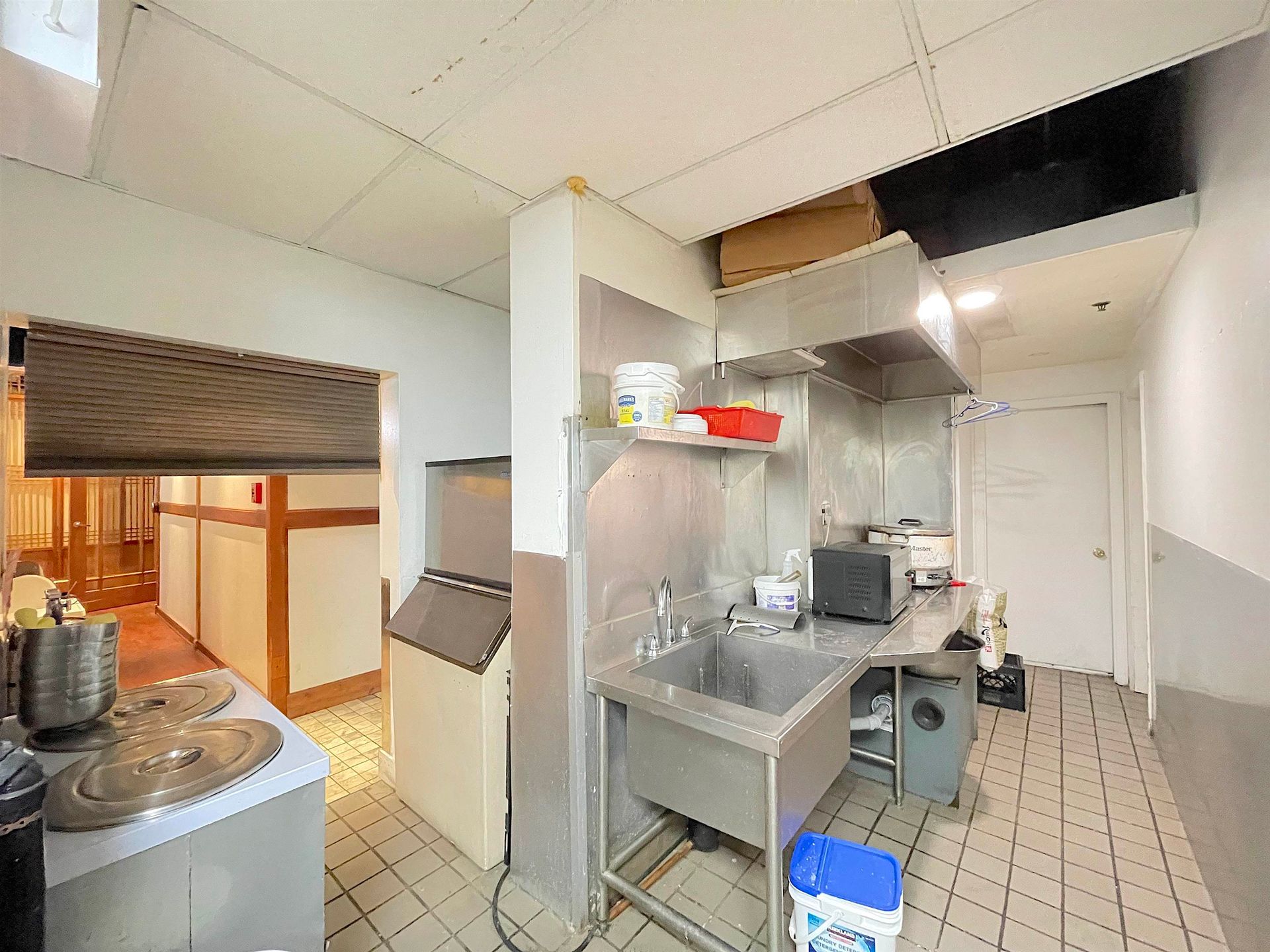 Photo 14 at 100 - 1215 W Broadway, Fairview VW, Vancouver West Photo 14 at 100 - 1215 W Broadway, Fairview VW, Vancouver West