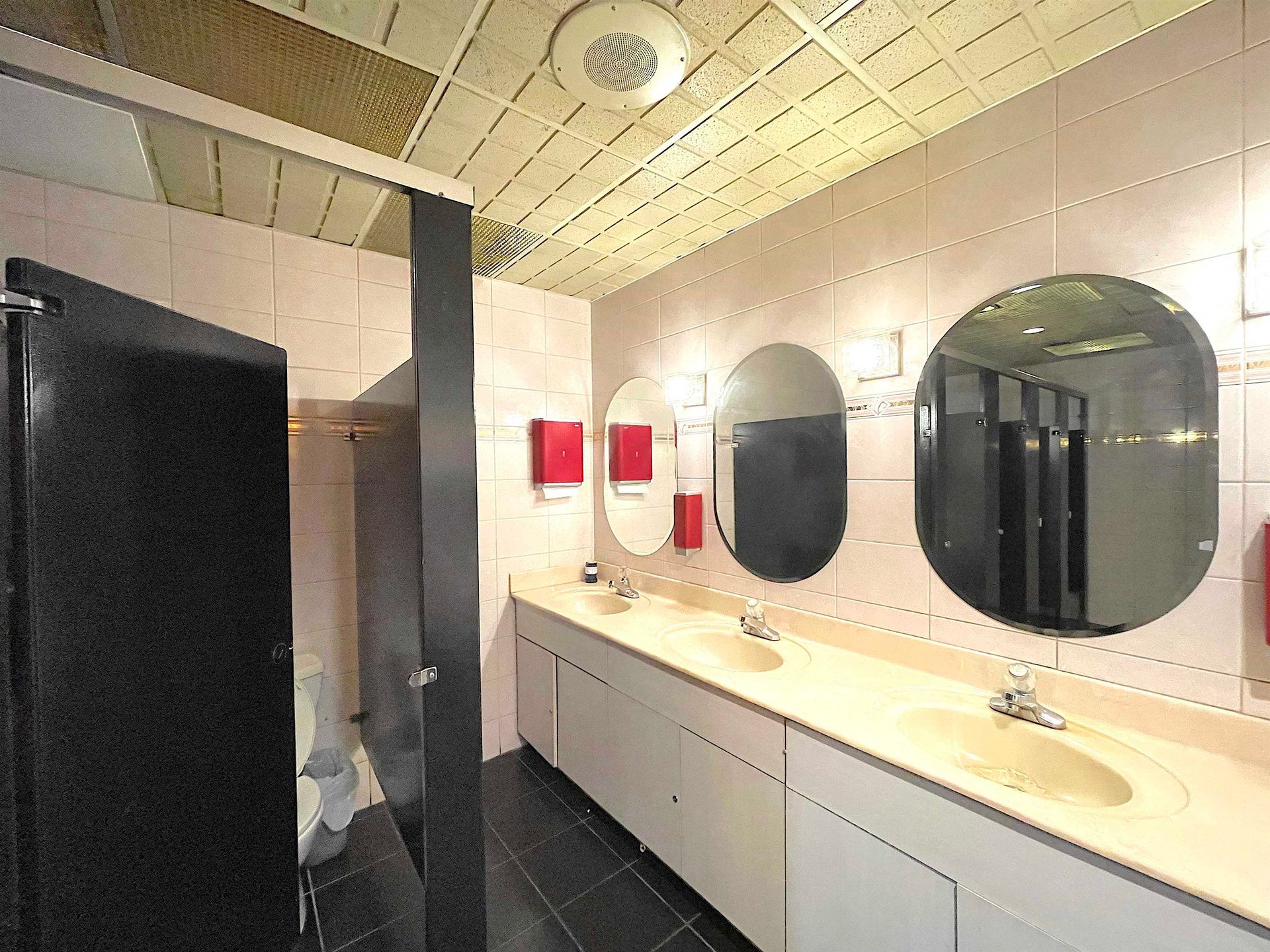 Photo 27 at 100 - 1215 W Broadway, Fairview VW, Vancouver West Photo 27 at 100 - 1215 W Broadway, Fairview VW, Vancouver West