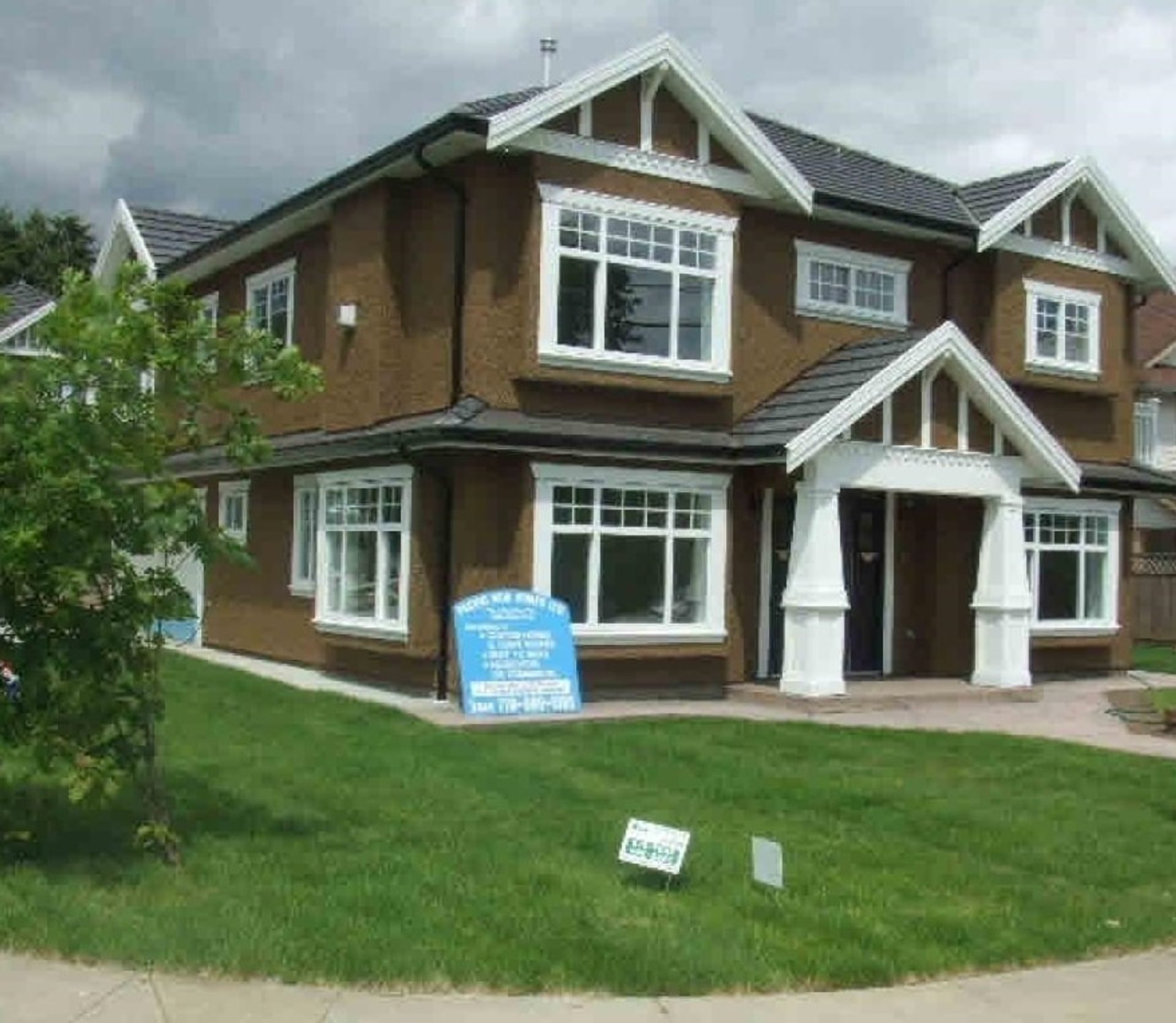 575 Alderson Avenue, Coquitlam West, Coquitlam photo 9