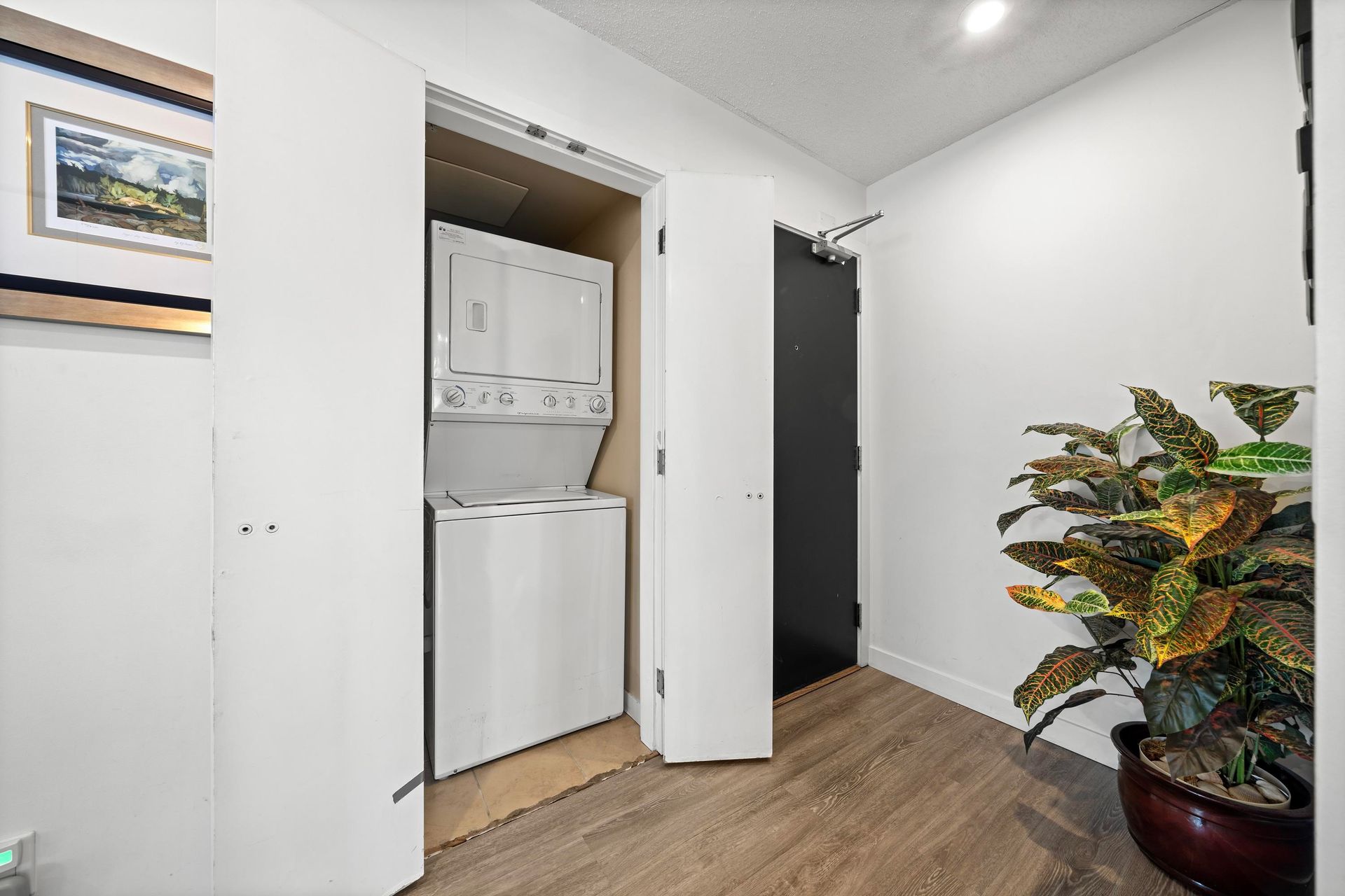 188-keefer-place-downtown-vw-vancouver-west-18.jpg