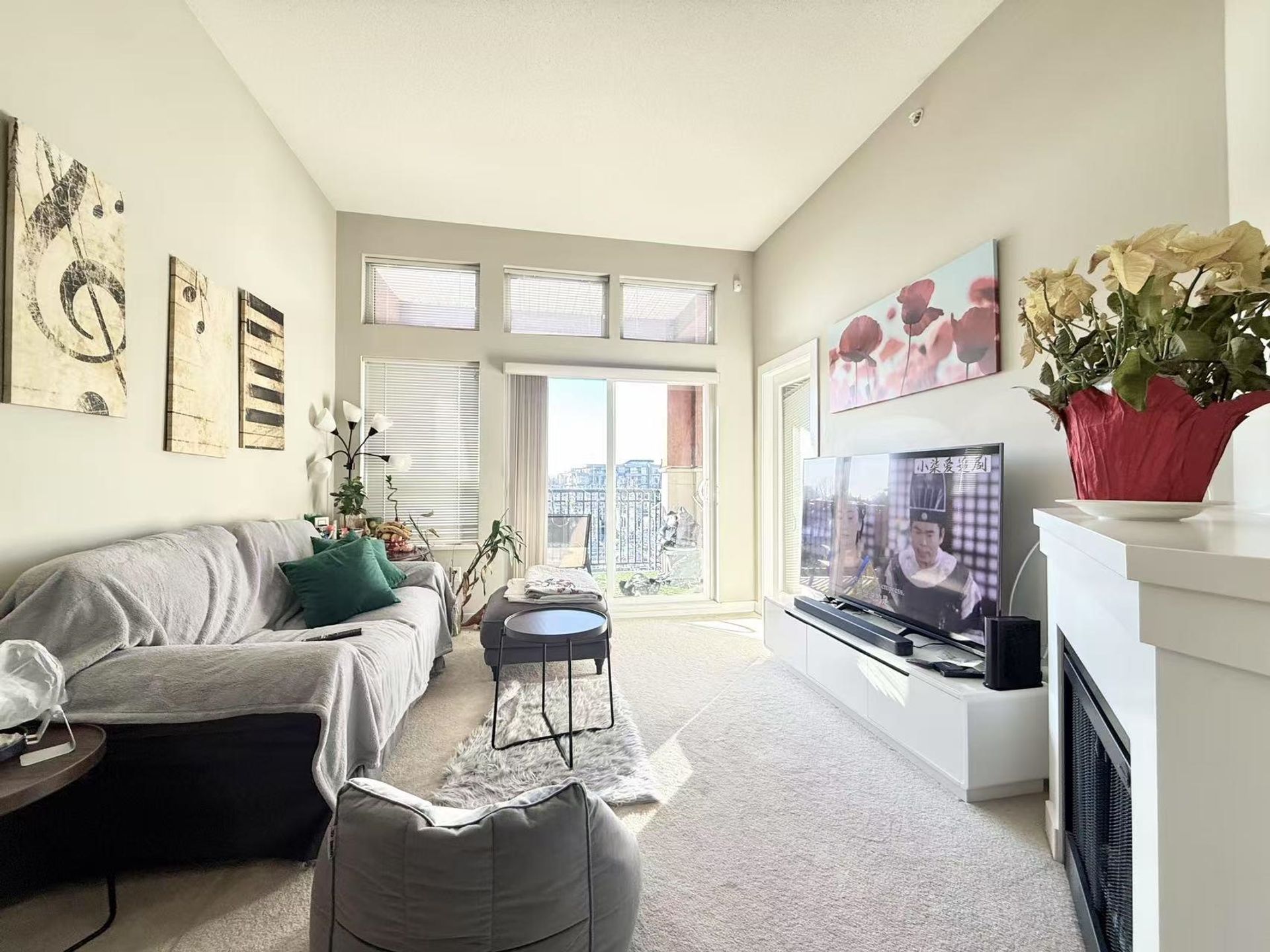 422 - 6828 Eckersley Road4