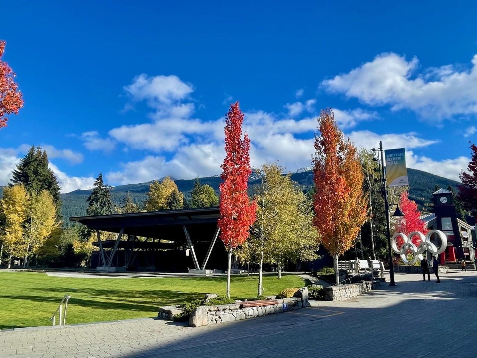 4338-main-street-whistler-village-whistler-03.jpg