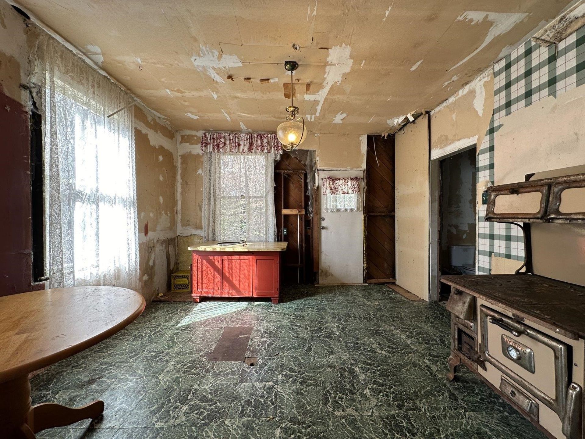 Photo 5 at 31010 Trans Canada Highway, Yale – Dogwood Valley, Fraser Canyon Photo 5 at 31010 Trans Canada Highway, Yale – Dogwood Valley, Fraser Canyon