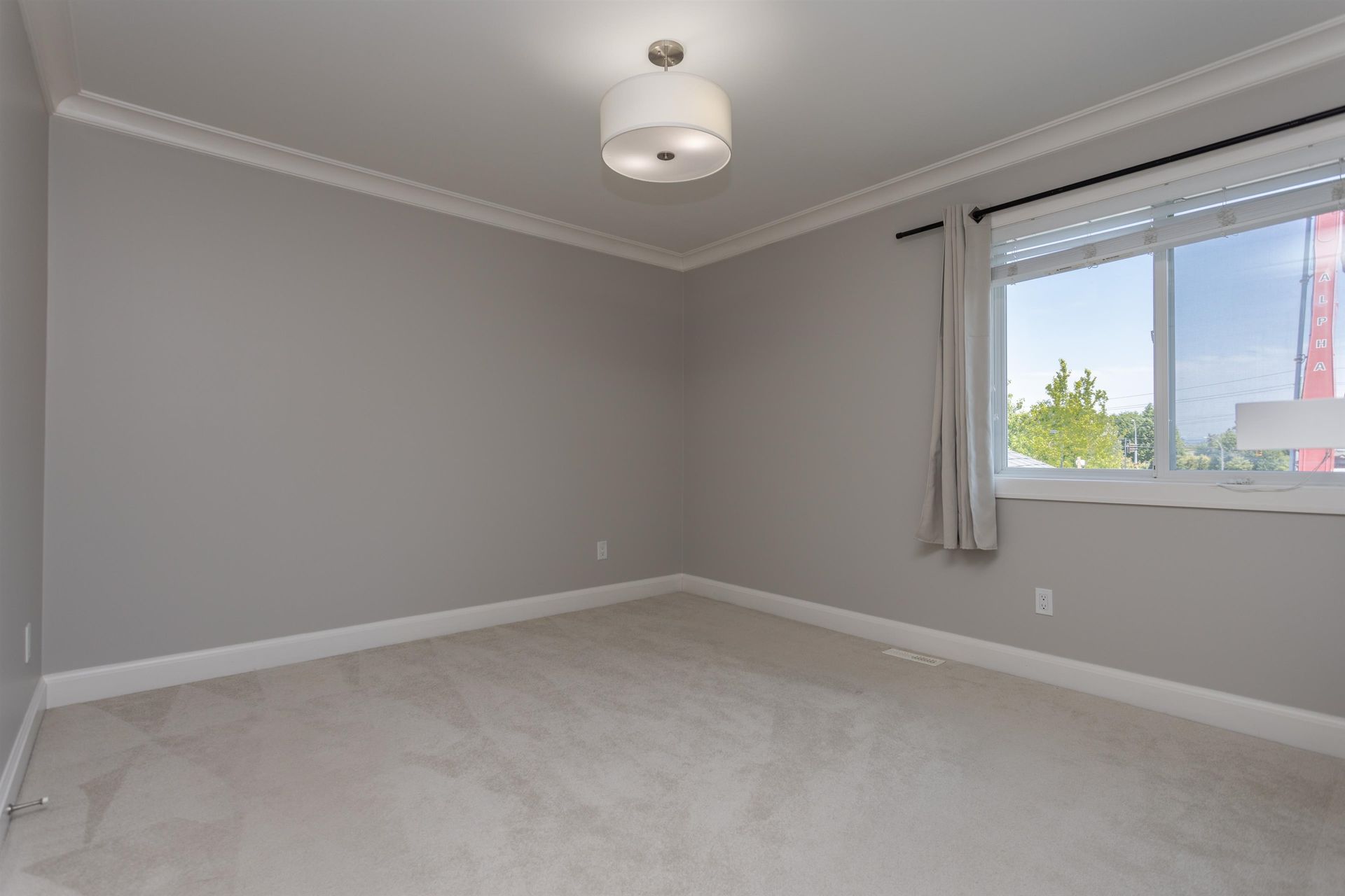 Photo 16 at 2202 Madrona Place, King George Corridor, South Surrey White Rock Photo 16 at 2202 Madrona Place, King George Corridor, South Surrey White Rock