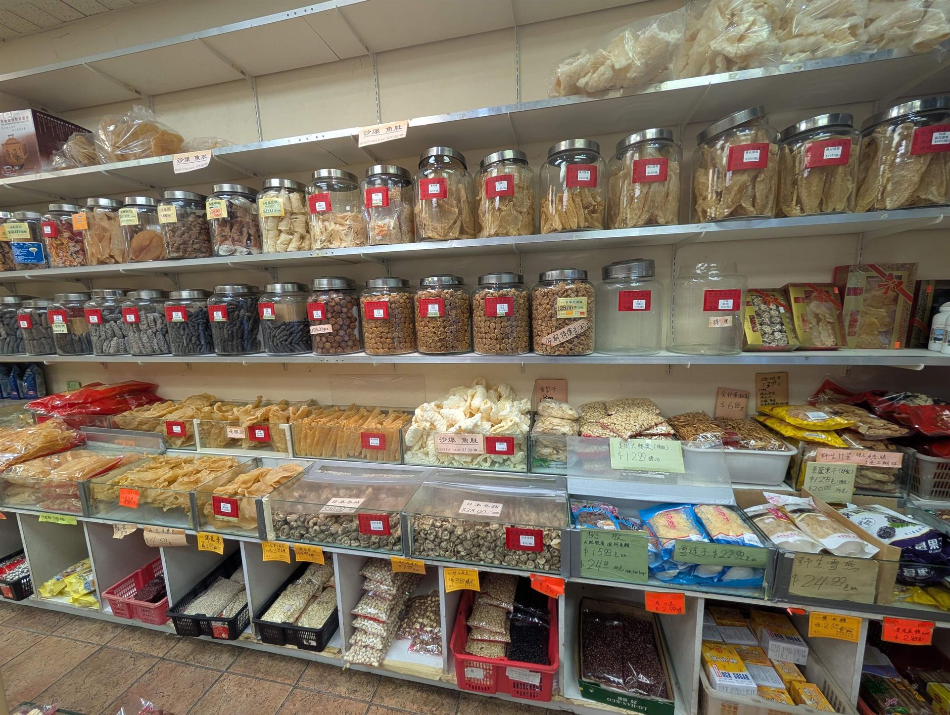 Photo 3 at 112 - 2800 E 1st Avenue, Renfrew VE, Vancouver East Photo 3 at 112 - 2800 E 1st Avenue, Renfrew VE, Vancouver East