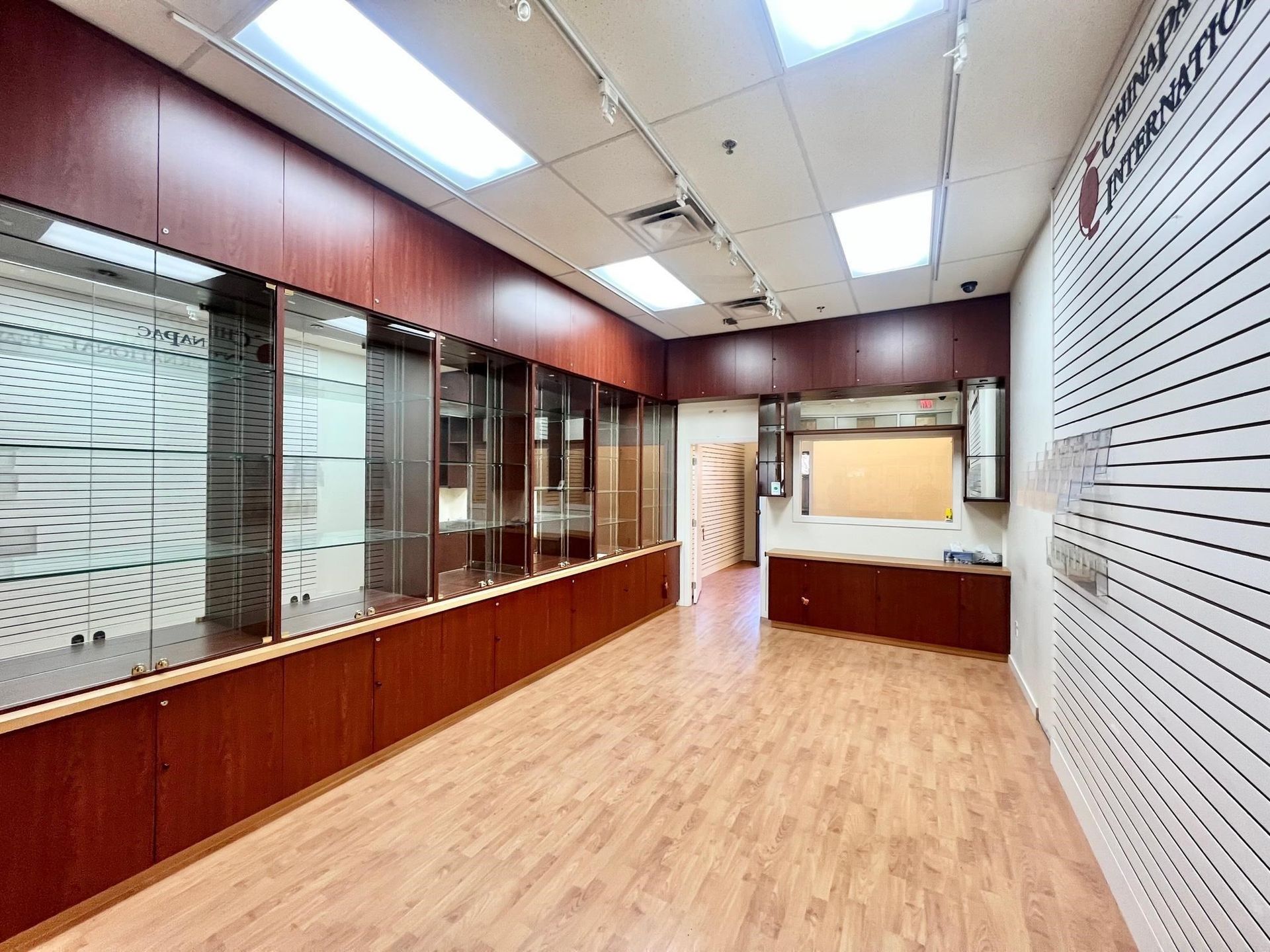 Photo 5 at 1065 - 4540 No. 3 Road, West Cambie, Richmond Photo 5 at 1065 - 4540 No. 3 Road, West Cambie, Richmond