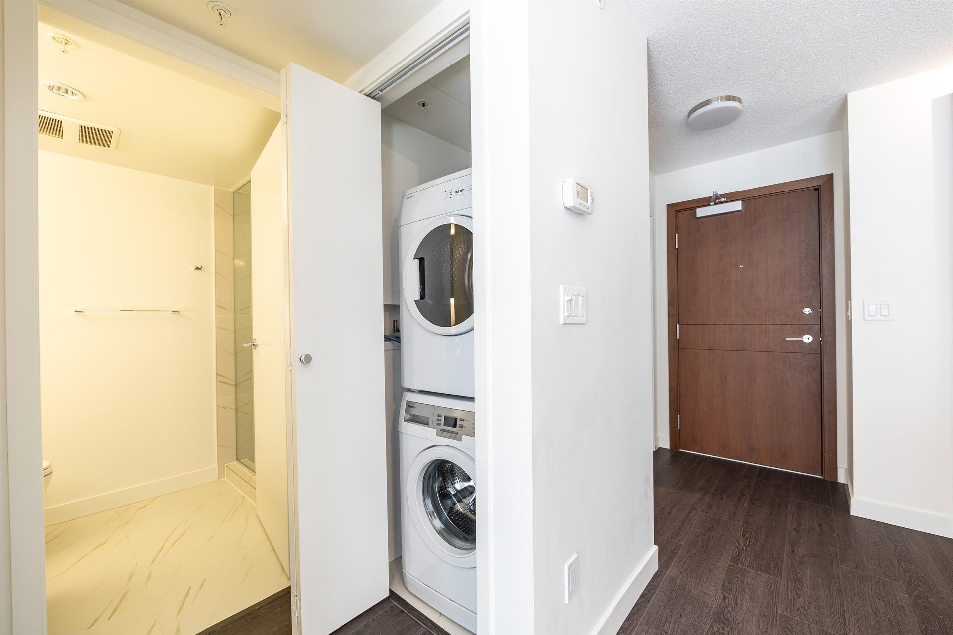 508 - 8833 Hazelbridge Way4