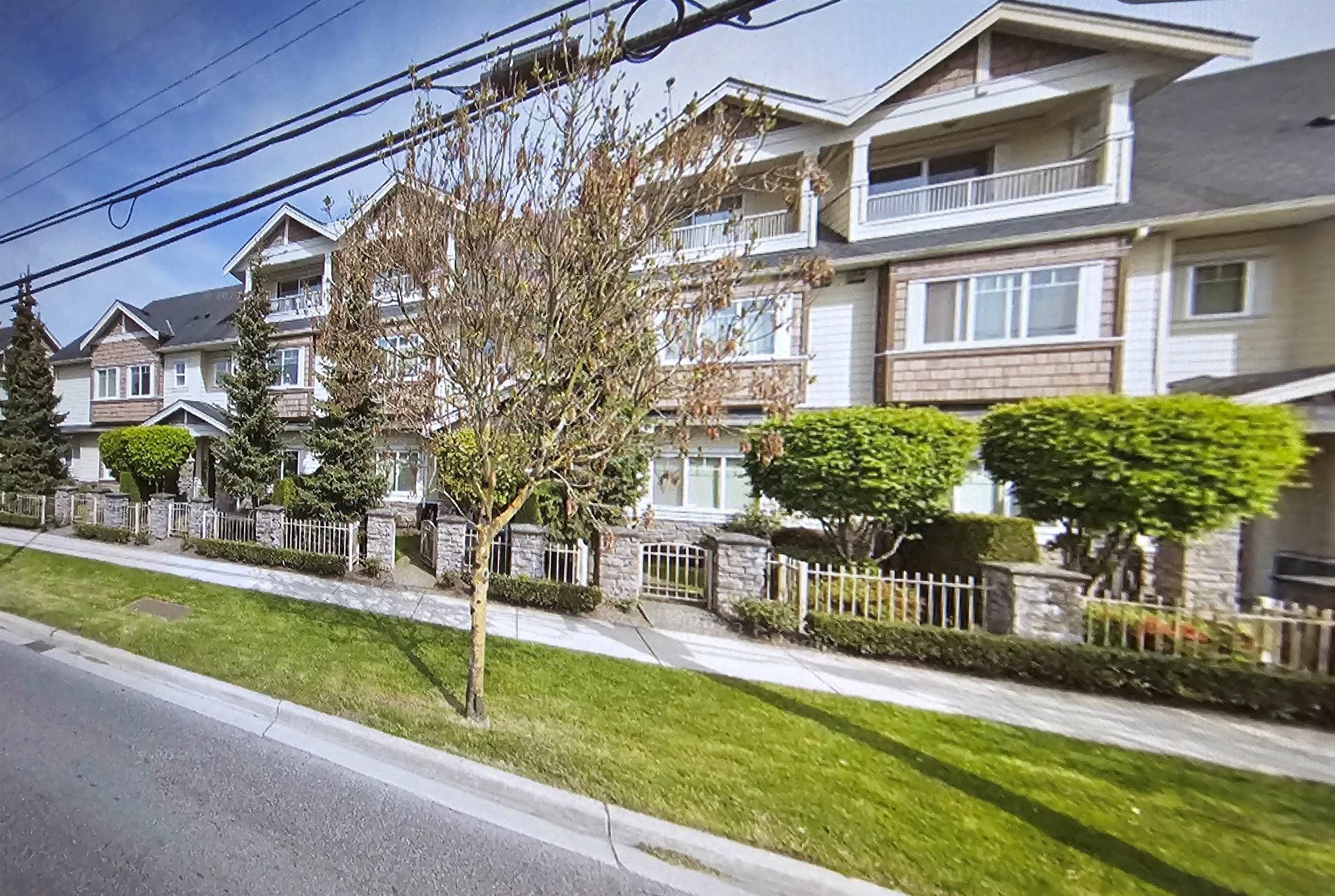 4 - 9700 No. 3 Road, Saunders, Richmond photo 1 4 - 9700 No. 3 Road, Saunders, Richmond photo 1