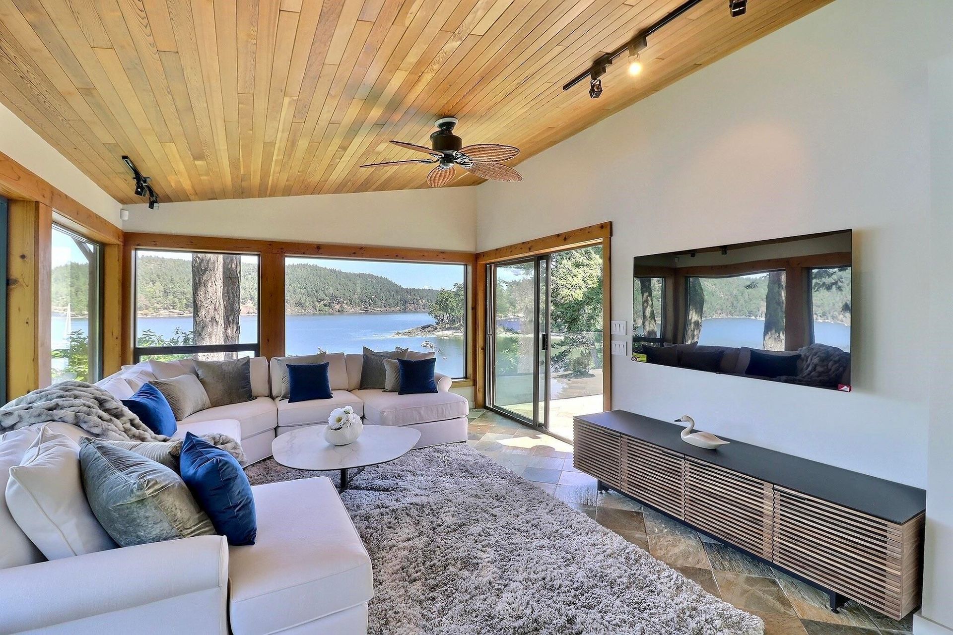 Photo 20 at 7909 Bedwell Drive, Pender Island, Islands-Van. & Gulf Photo 20 at 7909 Bedwell Drive, Pender Island, Islands-Van. & Gulf