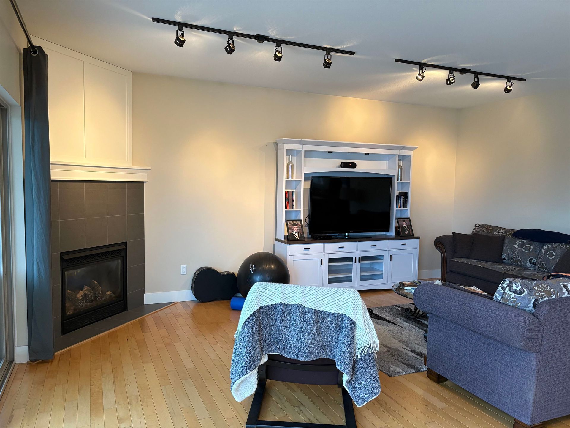 Photo 6 at 5781 Genni\'s Way, Sechelt District, Sunshine Coast Photo 6 at 5781 Genni\'s Way, Sechelt District, Sunshine Coast