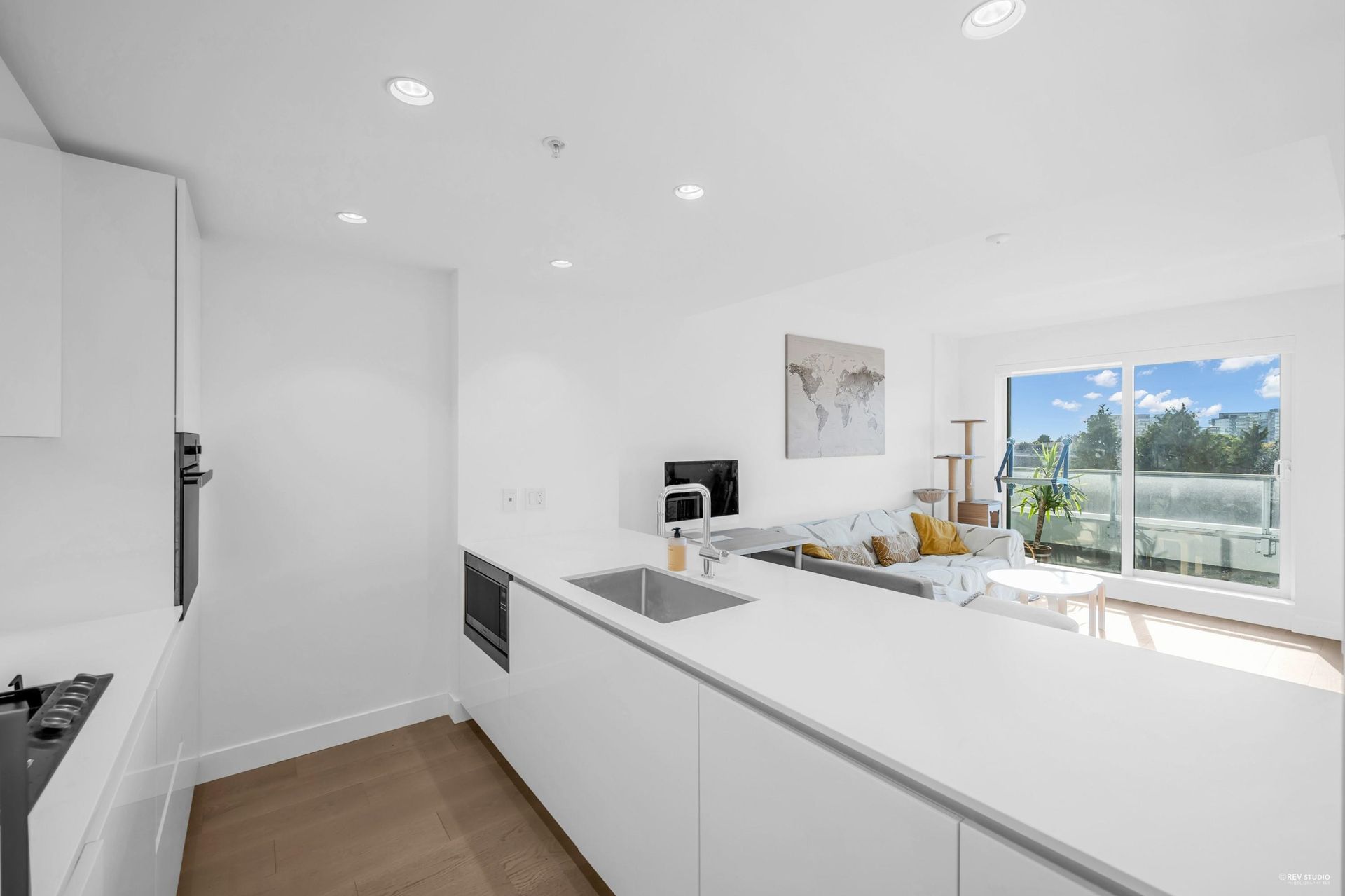 604 - 5766 Gilbert Road2