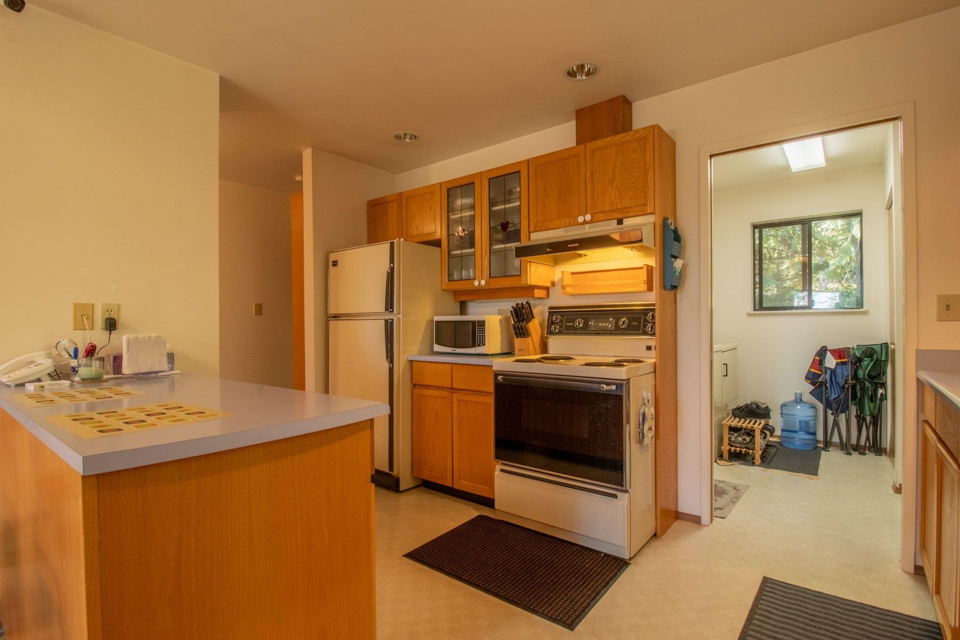 Photo 8 at 1001 Robson Way, Galiano Island, Islands-Van. & Gulf Photo 8 at 1001 Robson Way, Galiano Island, Islands-Van. & Gulf