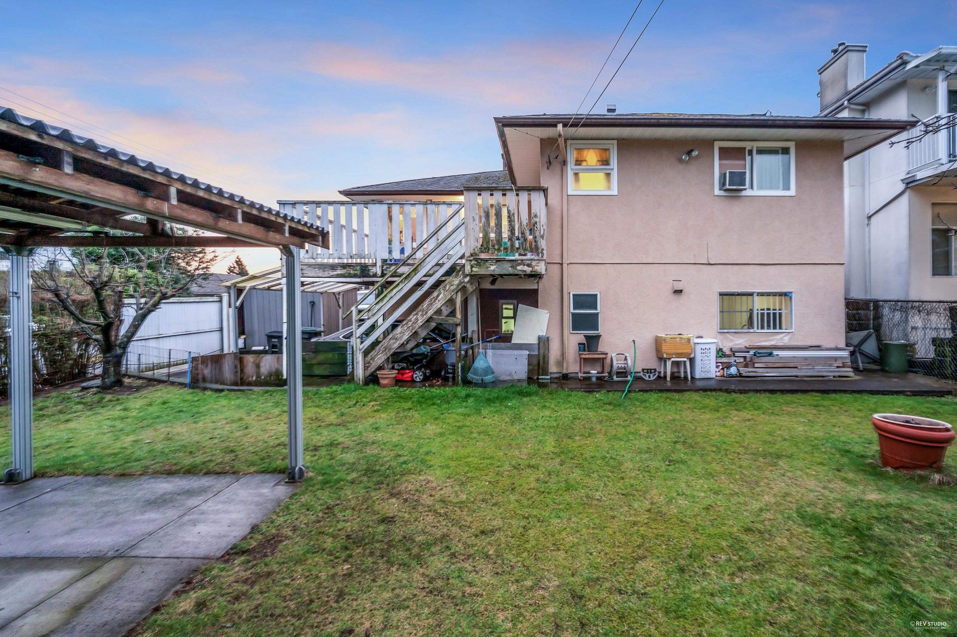 7993 Edmonds Street3