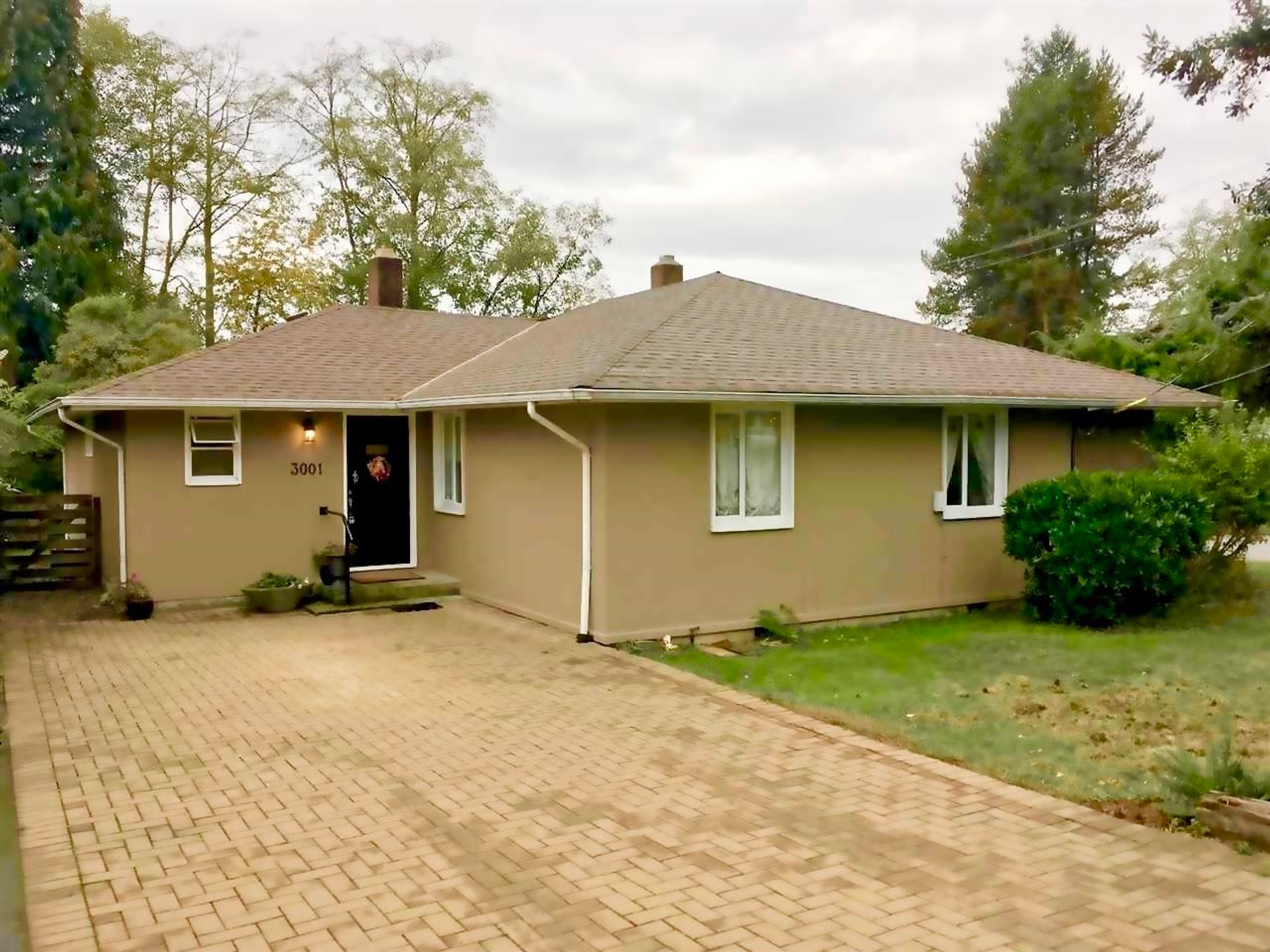 3001 Paisley Road, Capilano NV, North Vancouver photo number 2 3001 Paisley Road, Capilano NV, North Vancouver photo number 2
