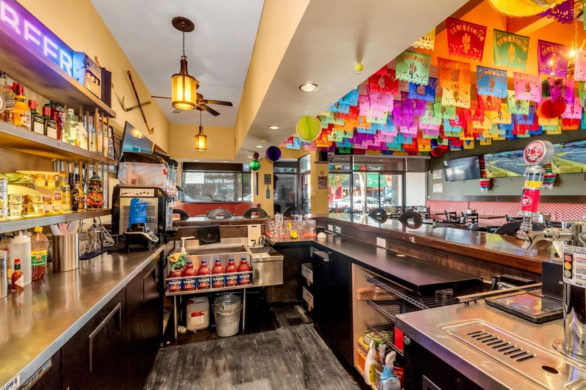 Photo 4 at 3364 Cambie Street, Cambie, Vancouver West Photo 4 at 3364 Cambie Street, Cambie, Vancouver West