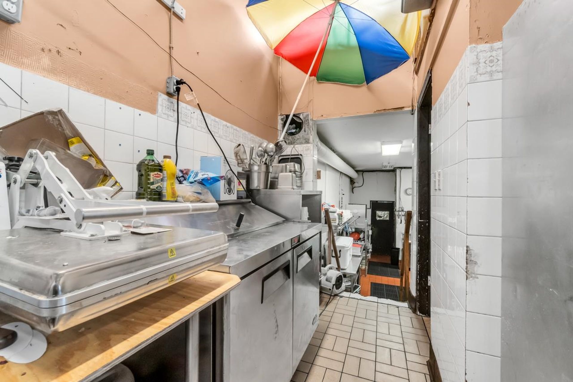 Photo 14 at 3364 Cambie Street, Cambie, Vancouver West Photo 14 at 3364 Cambie Street, Cambie, Vancouver West