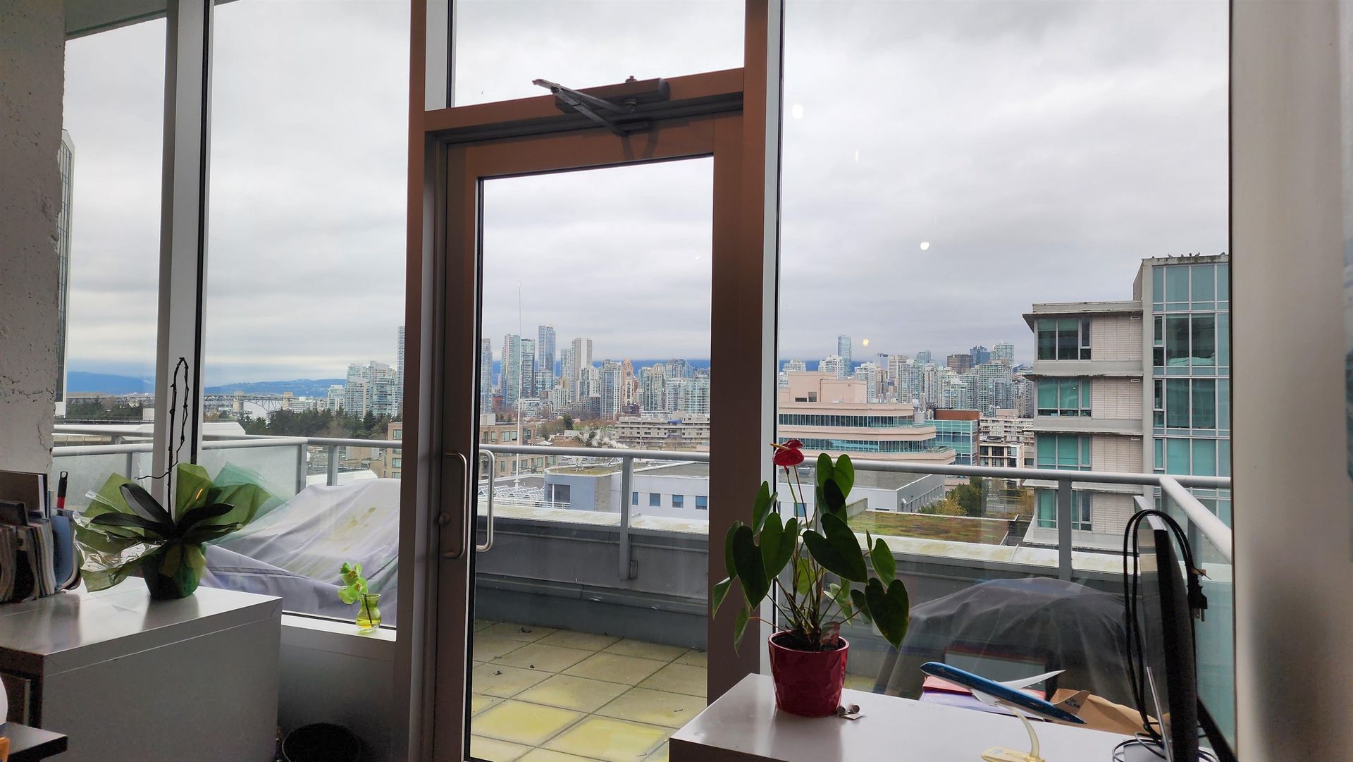 Photo 1 at 607 - 550 West Broadway, Fairview VW, Vancouver West Photo 1 at 607 - 550 West Broadway, Fairview VW, Vancouver West