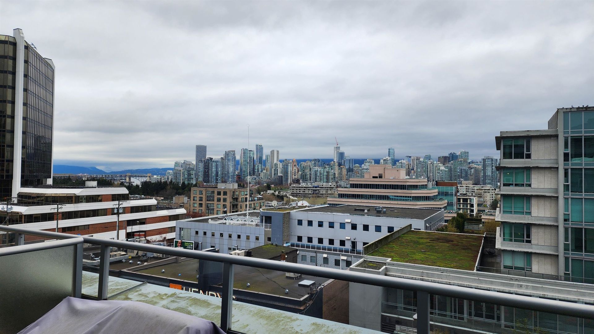 Photo 2 at 607 - 550 West Broadway, Fairview VW, Vancouver West Photo 2 at 607 - 550 West Broadway, Fairview VW, Vancouver West