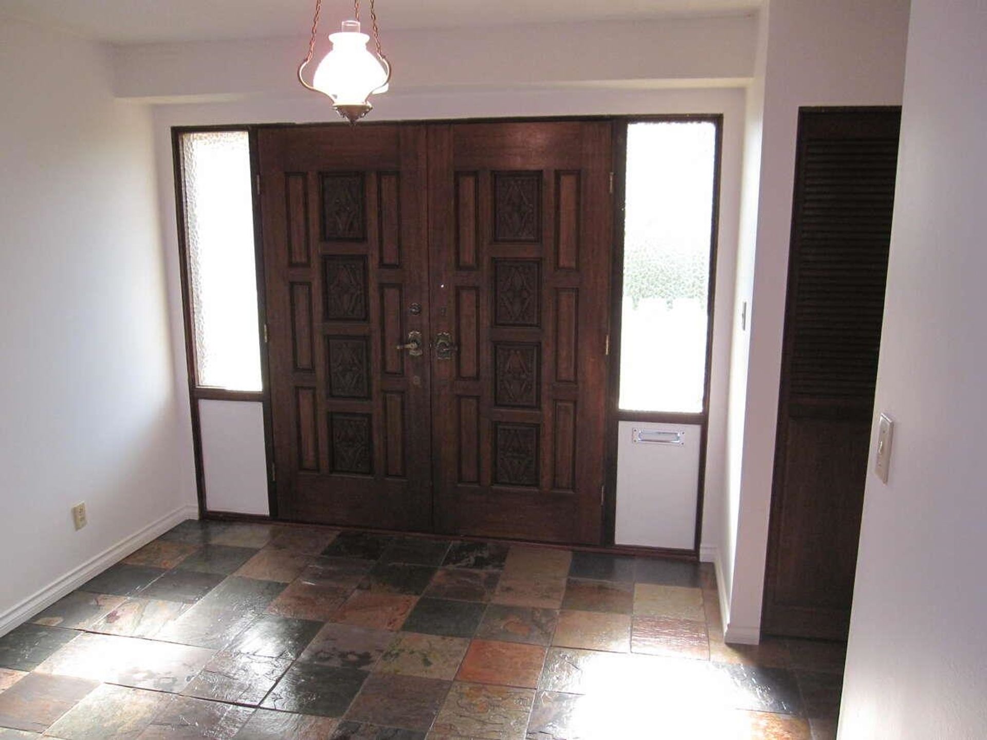 Photo 5 at 692 Alpine Court, Canyon Heights NV, North Vancouver