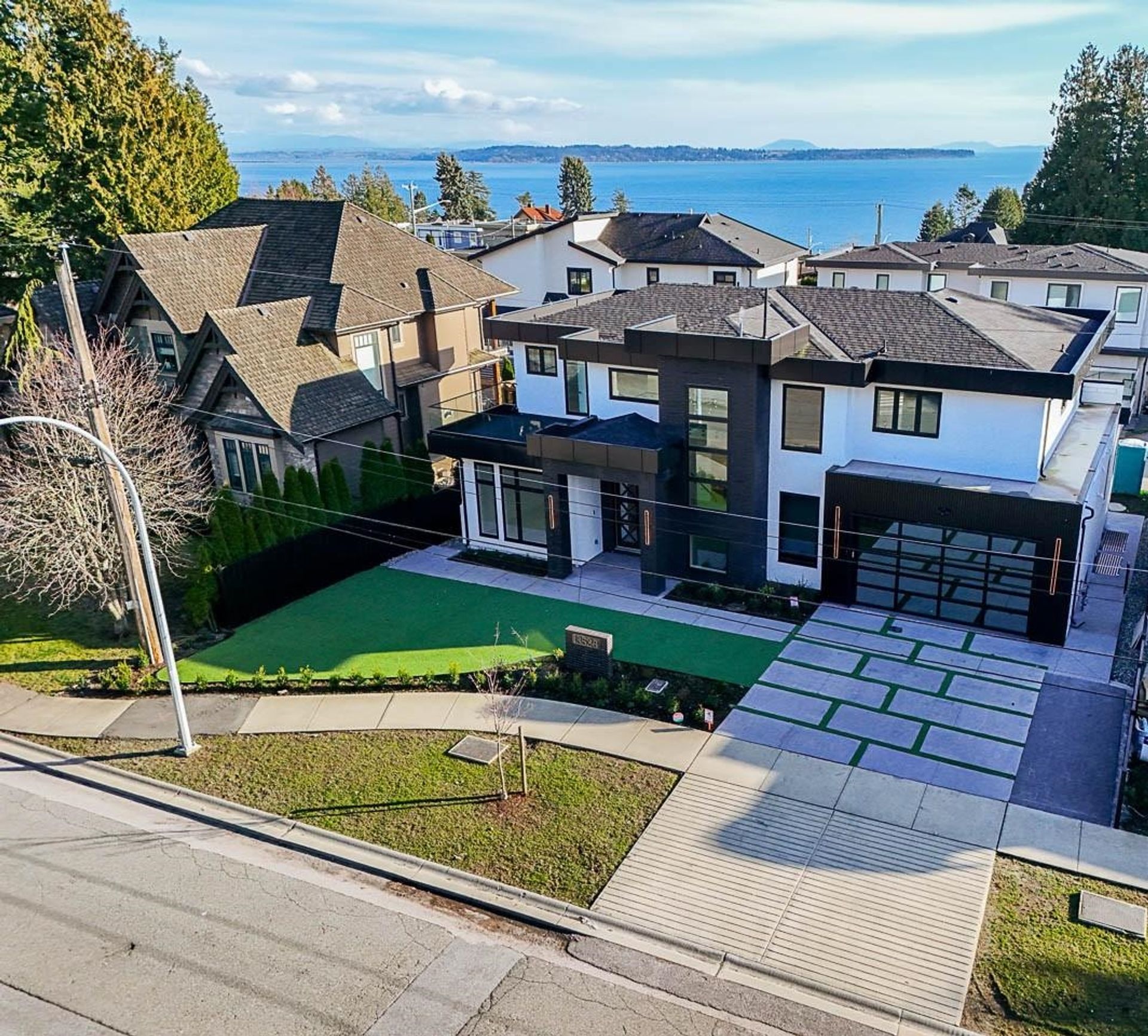 13528 14 Street, Crescent Bch Ocean Pk., South Surrey White Rock photo number 2 13528 14 Street, Crescent Bch Ocean Pk., South Surrey White Rock photo number 2