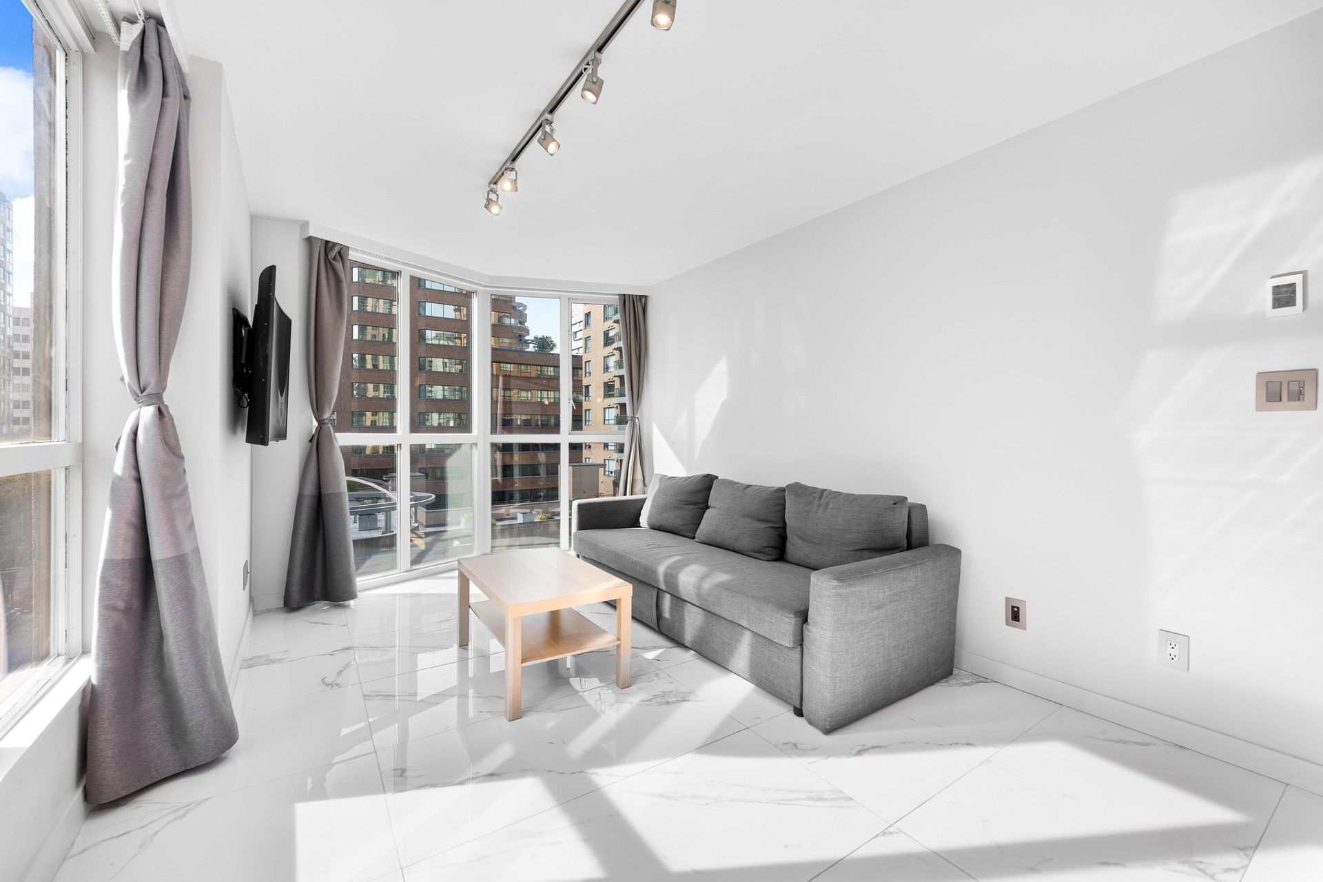 1188-howe-street-downtown-vw-vancouver-west-05.jpg