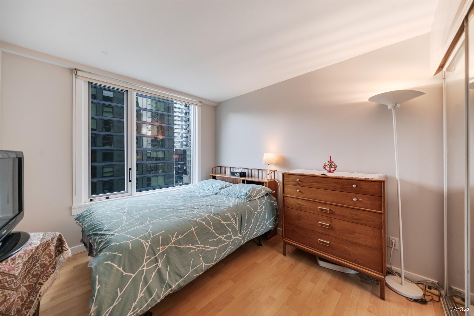 888-pacific-street-yaletown-vancouver-west-05.jpg