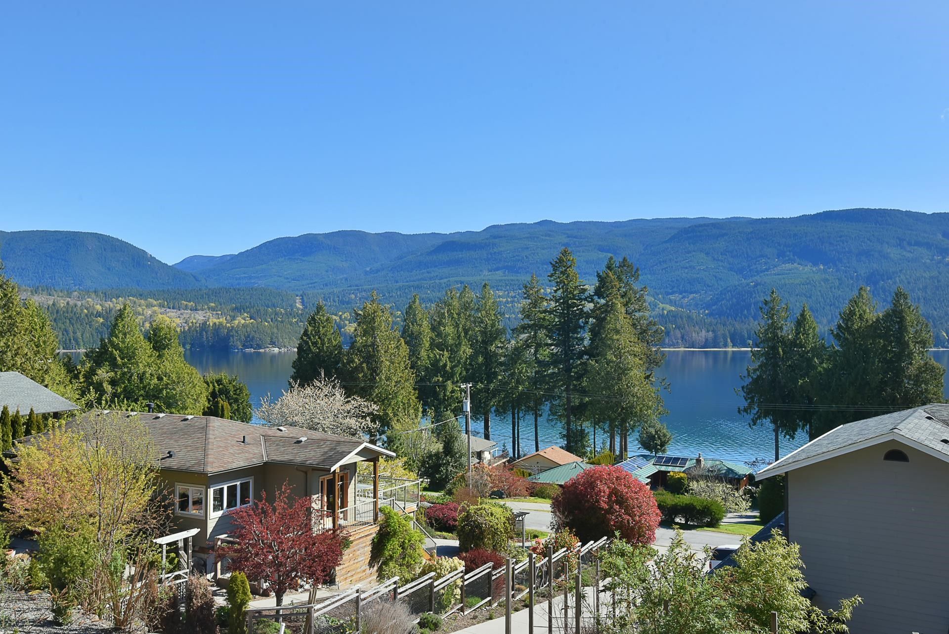Photo 2 at 6274 Fairway Avenue, Sechelt District, Sunshine Coast Photo 2 at 6274 Fairway Avenue, Sechelt District, Sunshine Coast