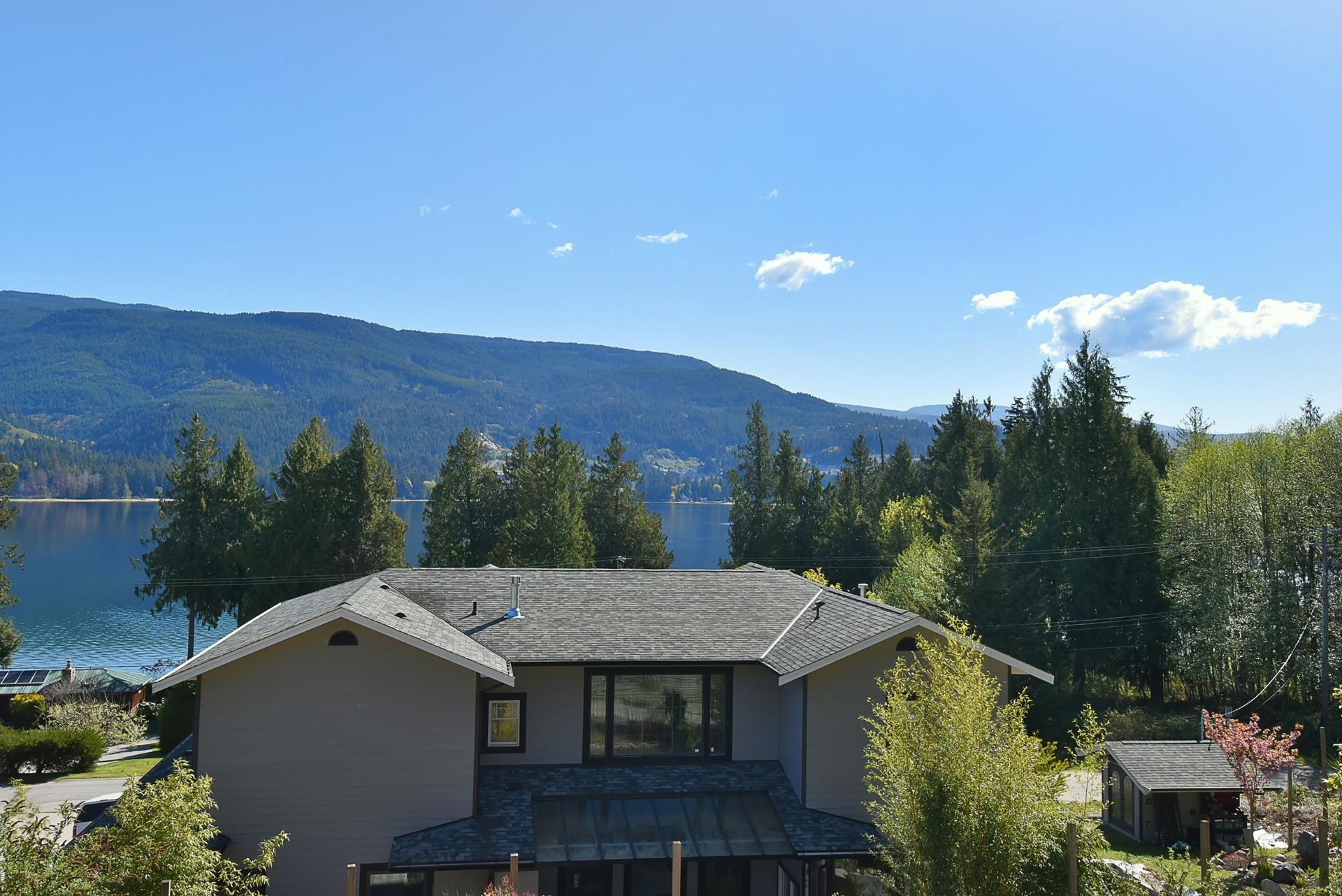 Photo 3 at 6274 Fairway Avenue, Sechelt District, Sunshine Coast Photo 3 at 6274 Fairway Avenue, Sechelt District, Sunshine Coast