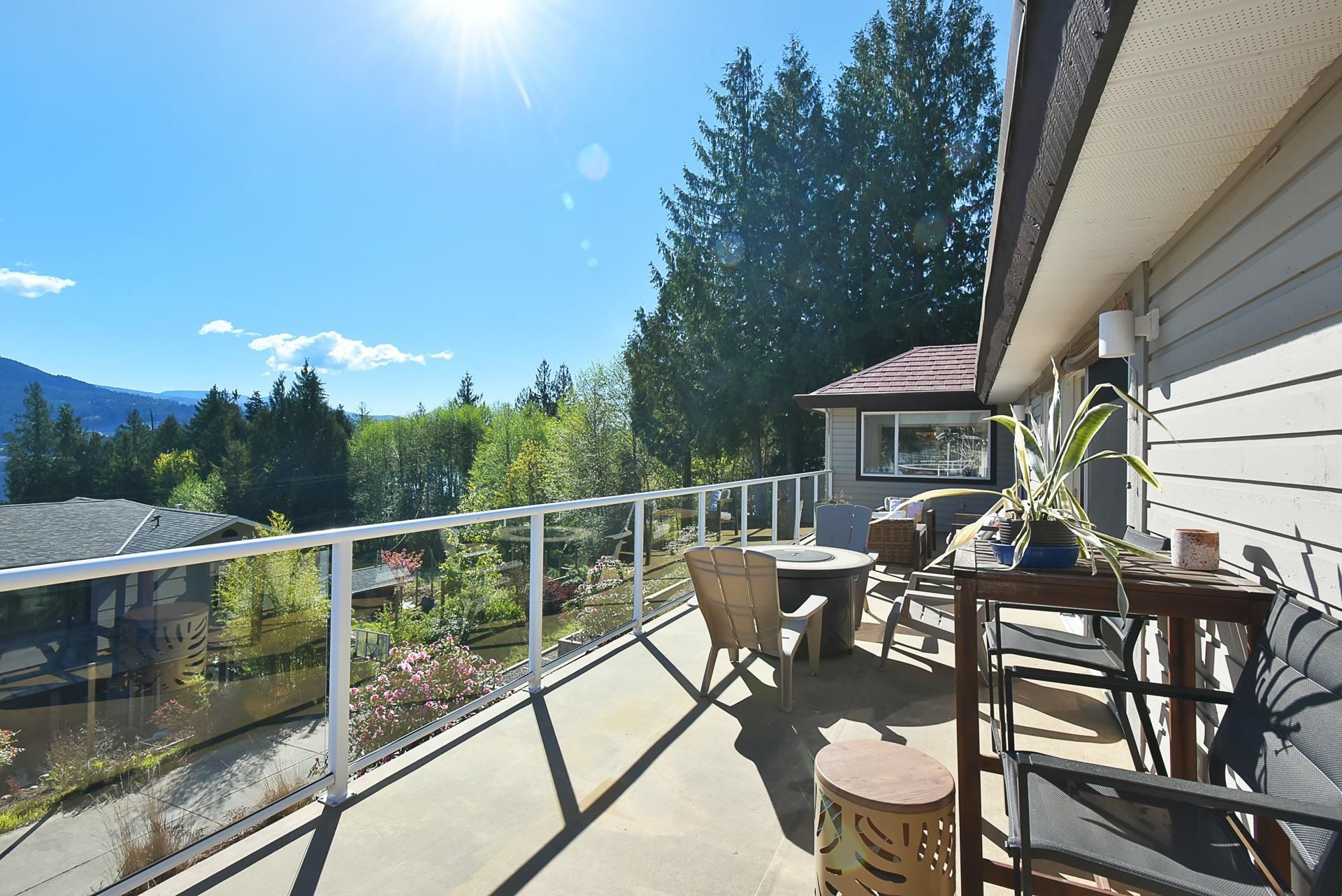 Photo 12 at 6274 Fairway Avenue, Sechelt District, Sunshine Coast Photo 12 at 6274 Fairway Avenue, Sechelt District, Sunshine Coast