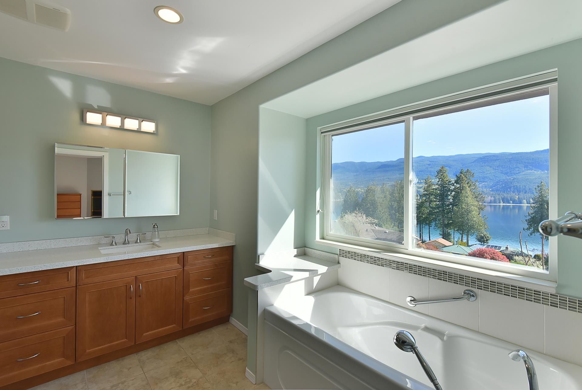 Photo 17 at 6274 Fairway Avenue, Sechelt District, Sunshine Coast Photo 17 at 6274 Fairway Avenue, Sechelt District, Sunshine Coast