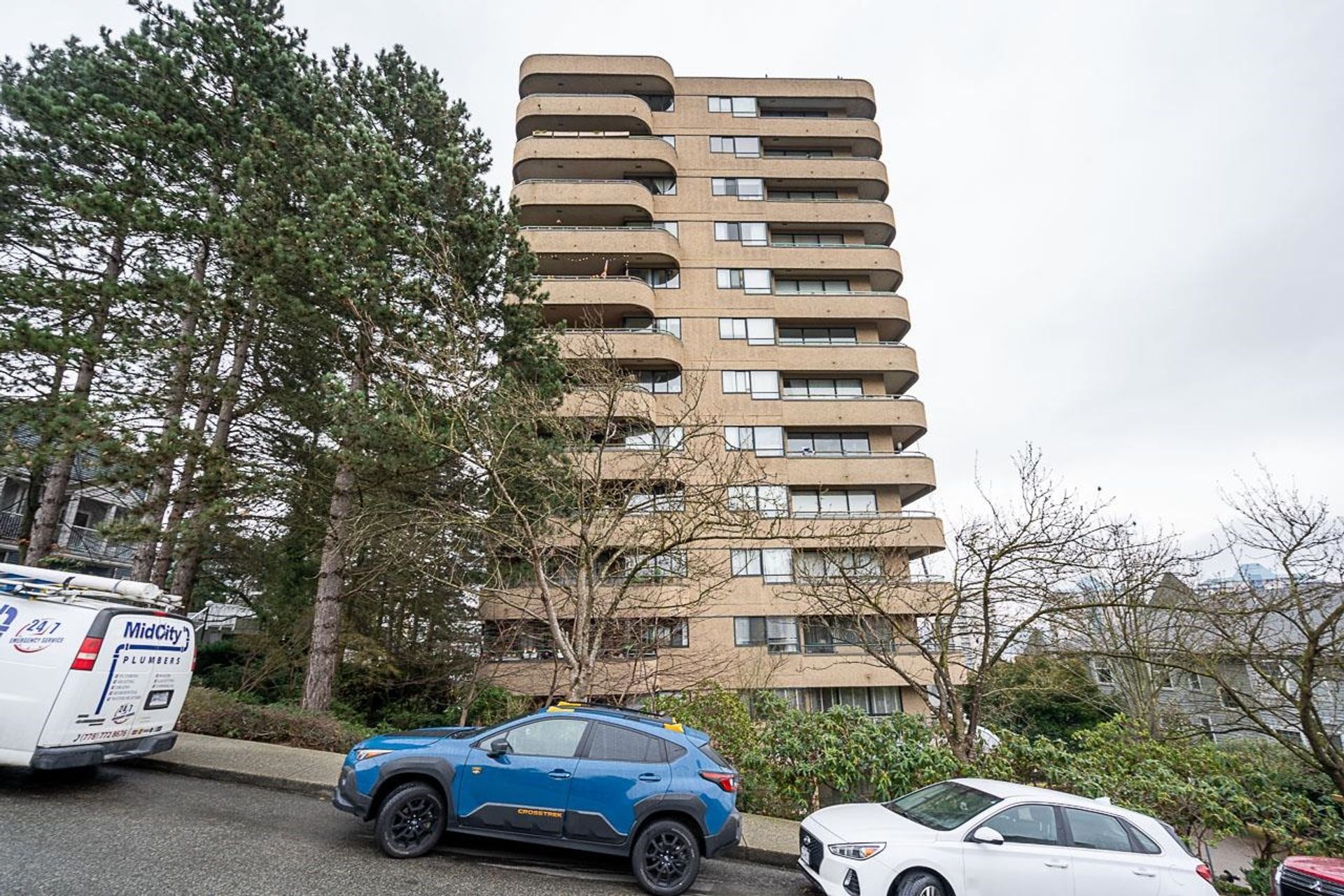 1026-queens-avenue-uptown-nw-new-westminster-02.jpg