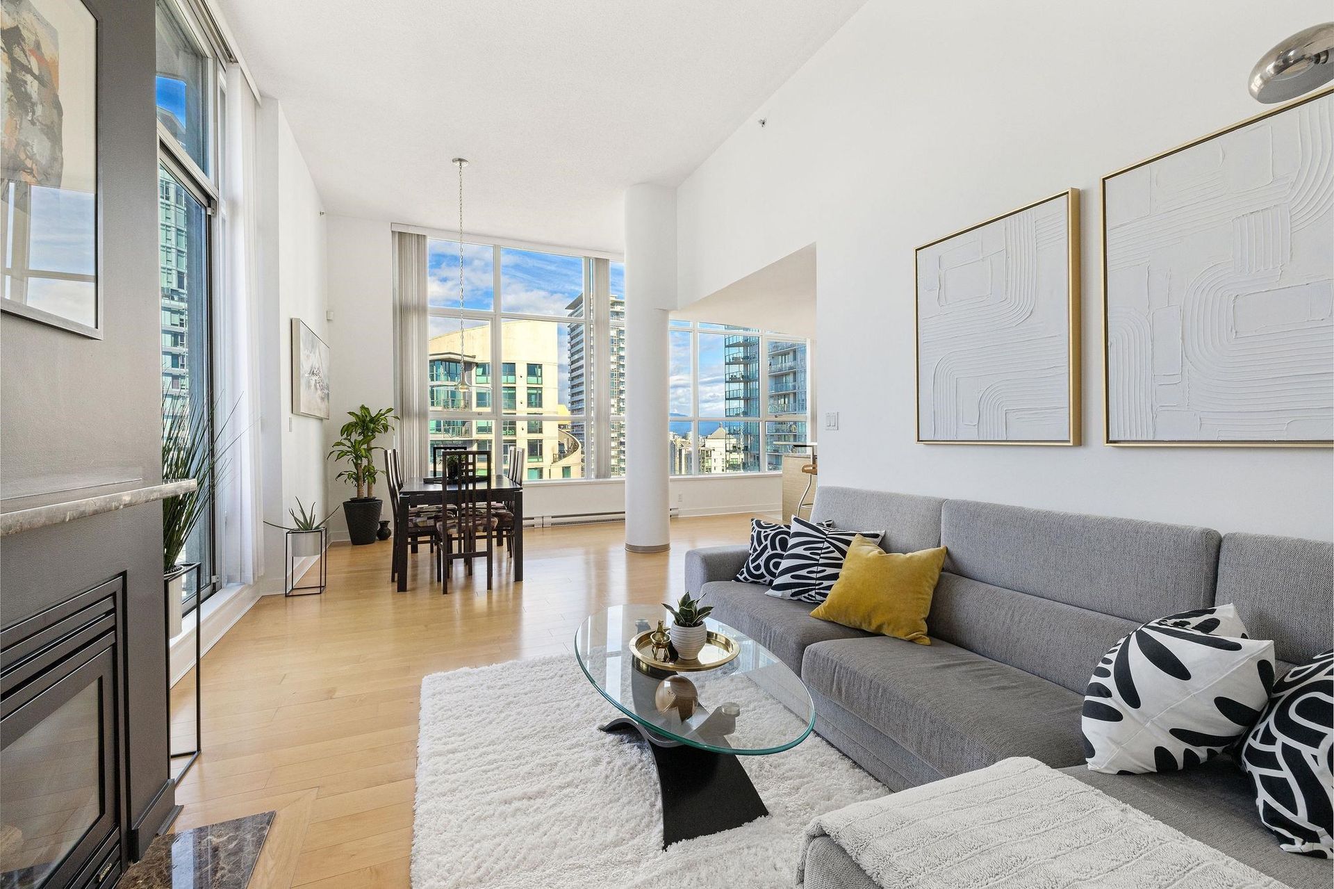 1495-richards-street-yaletown-vancouver-west-04.jpg