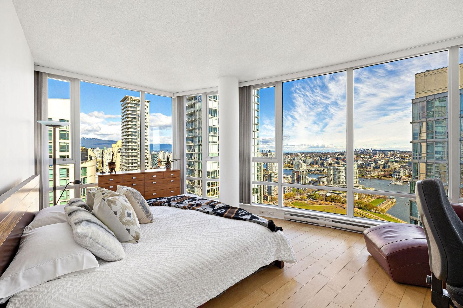 Photo 18 at 3603 - 1495 Richards Street, Yaletown, Vancouver West Photo 18 at 3603 - 1495 Richards Street, Yaletown, Vancouver West