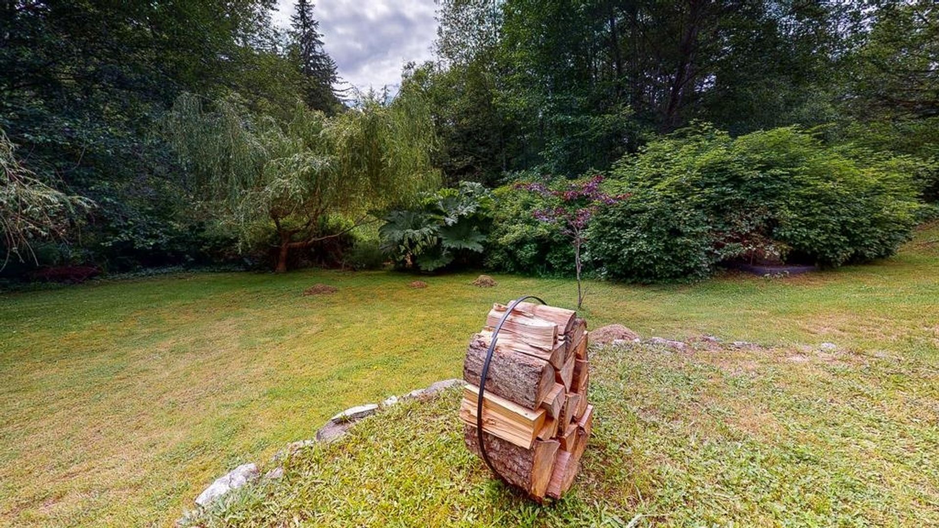 Photo 1 at 13611 Barabash Road, Pender Harbour Egmont, Sunshine Coast Photo 1 at 13611 Barabash Road, Pender Harbour Egmont, Sunshine Coast