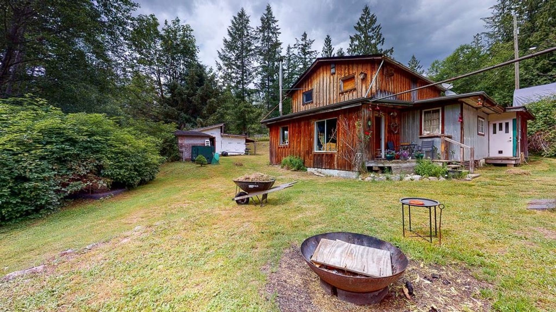 Photo 3 at 13611 Barabash Road, Pender Harbour Egmont, Sunshine Coast Photo 3 at 13611 Barabash Road, Pender Harbour Egmont, Sunshine Coast